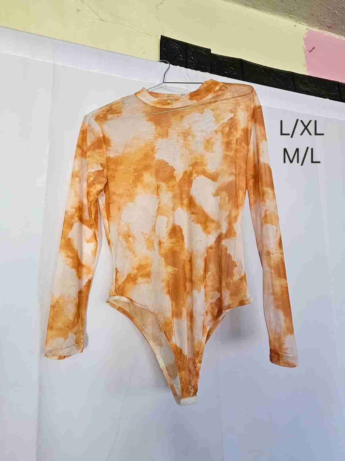 Body teñido transparencia sutil - miniatura 1