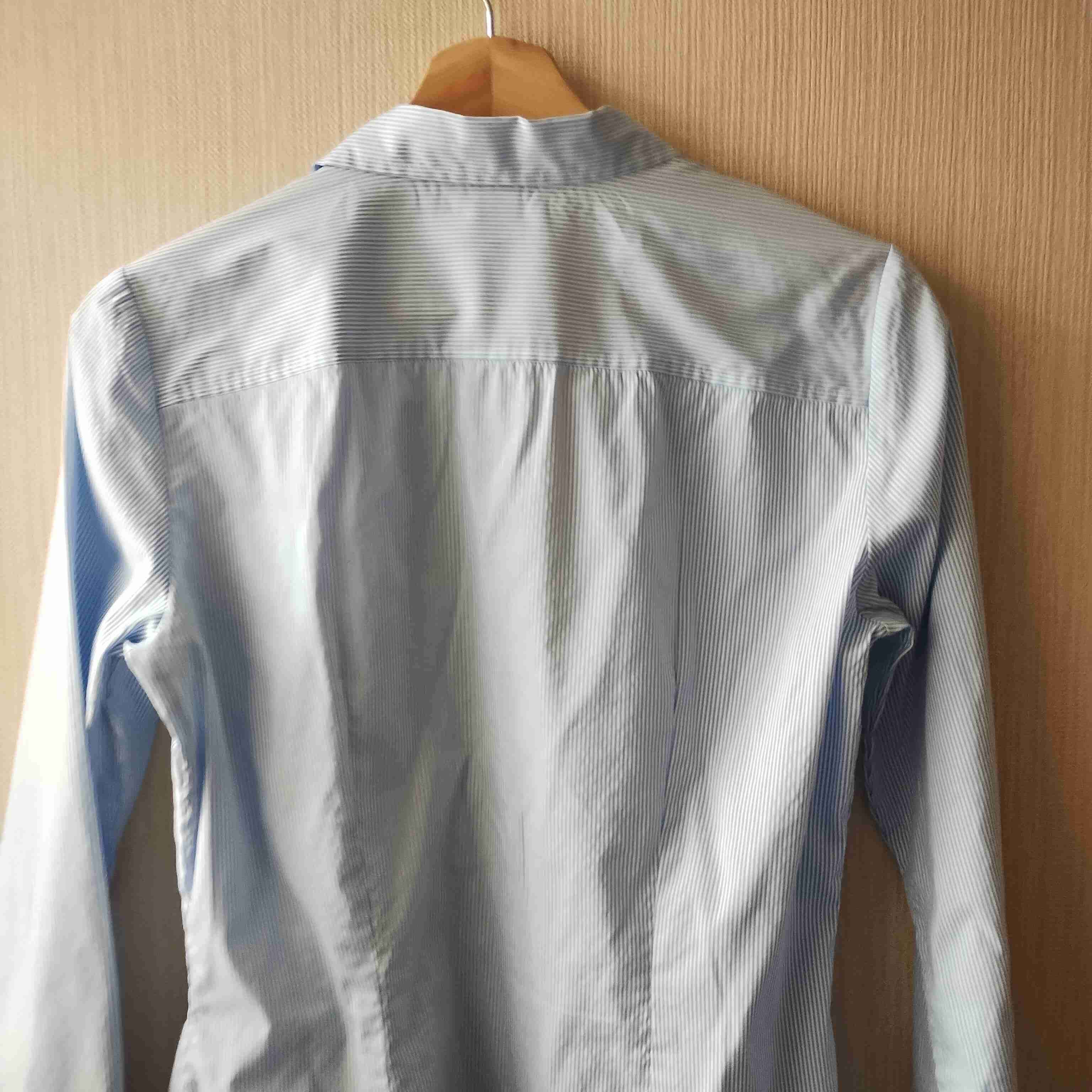 Camisa rayada clásica - miniatura 2