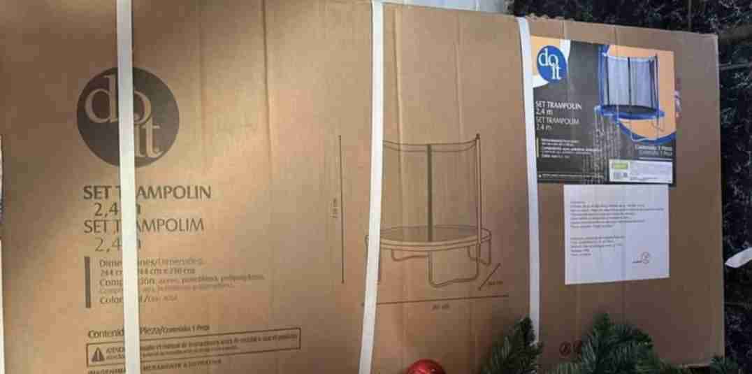 Trampolín 2.4 m con red - miniatura 1