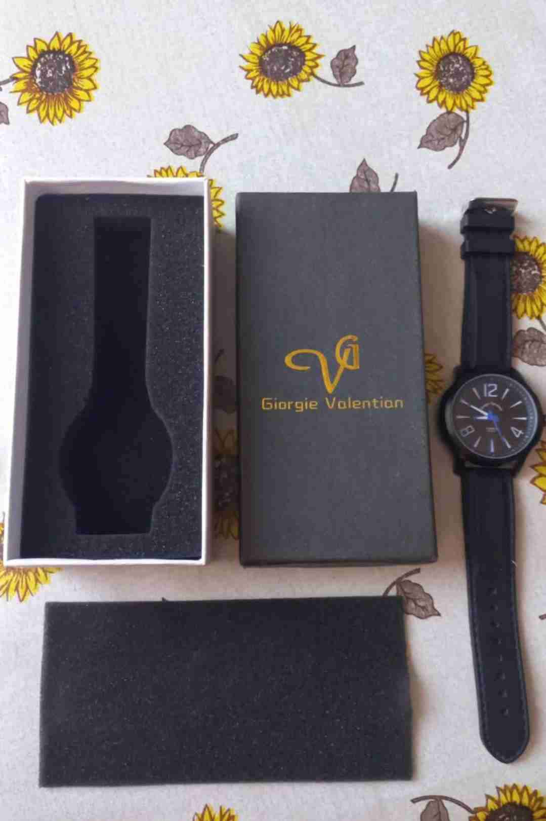 Reloj Giorgie Valentino negro y de Barcelona - miniatura 1