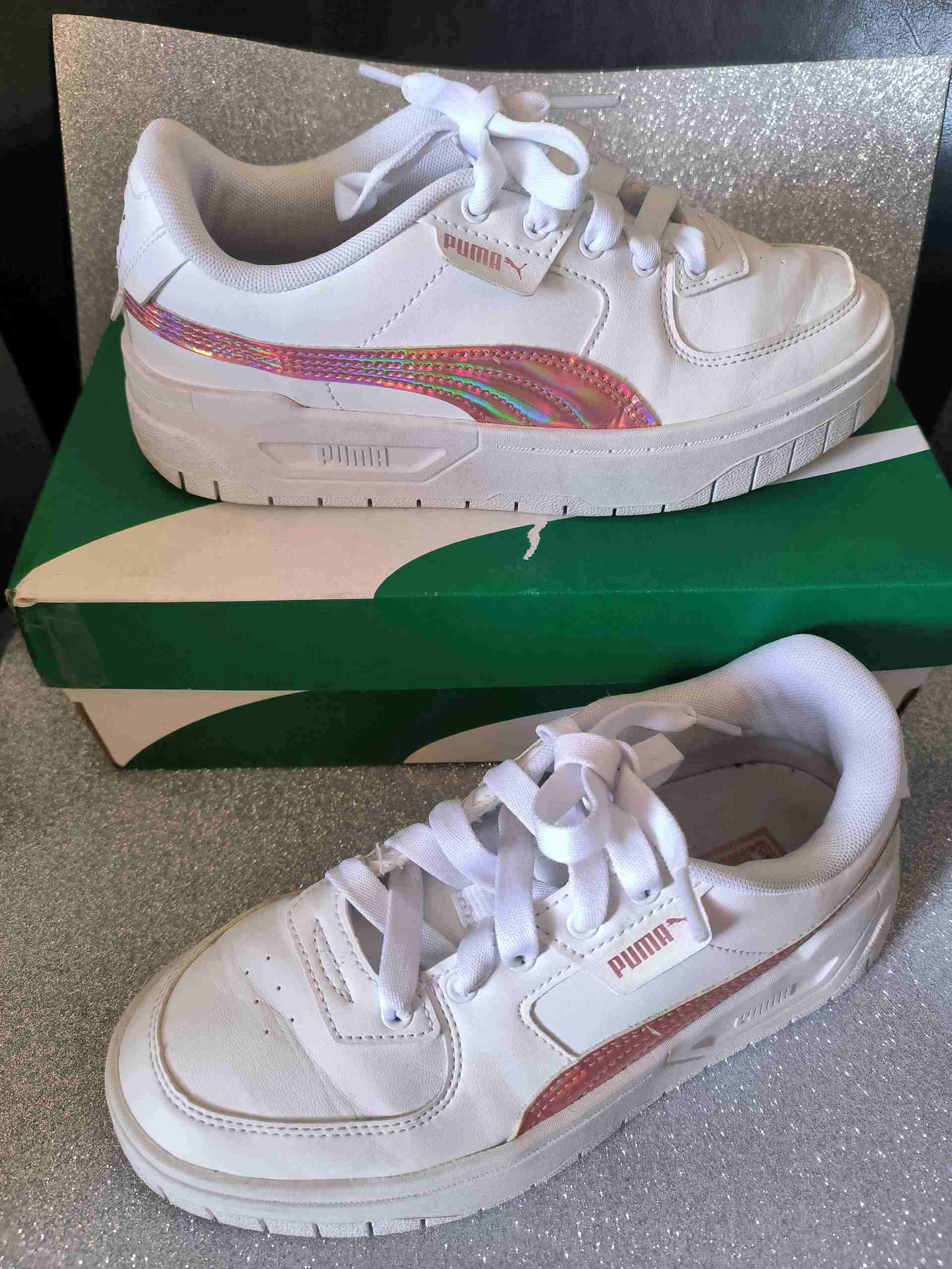 Zapatillas blancas puma con detalles holograficos - miniatura 3