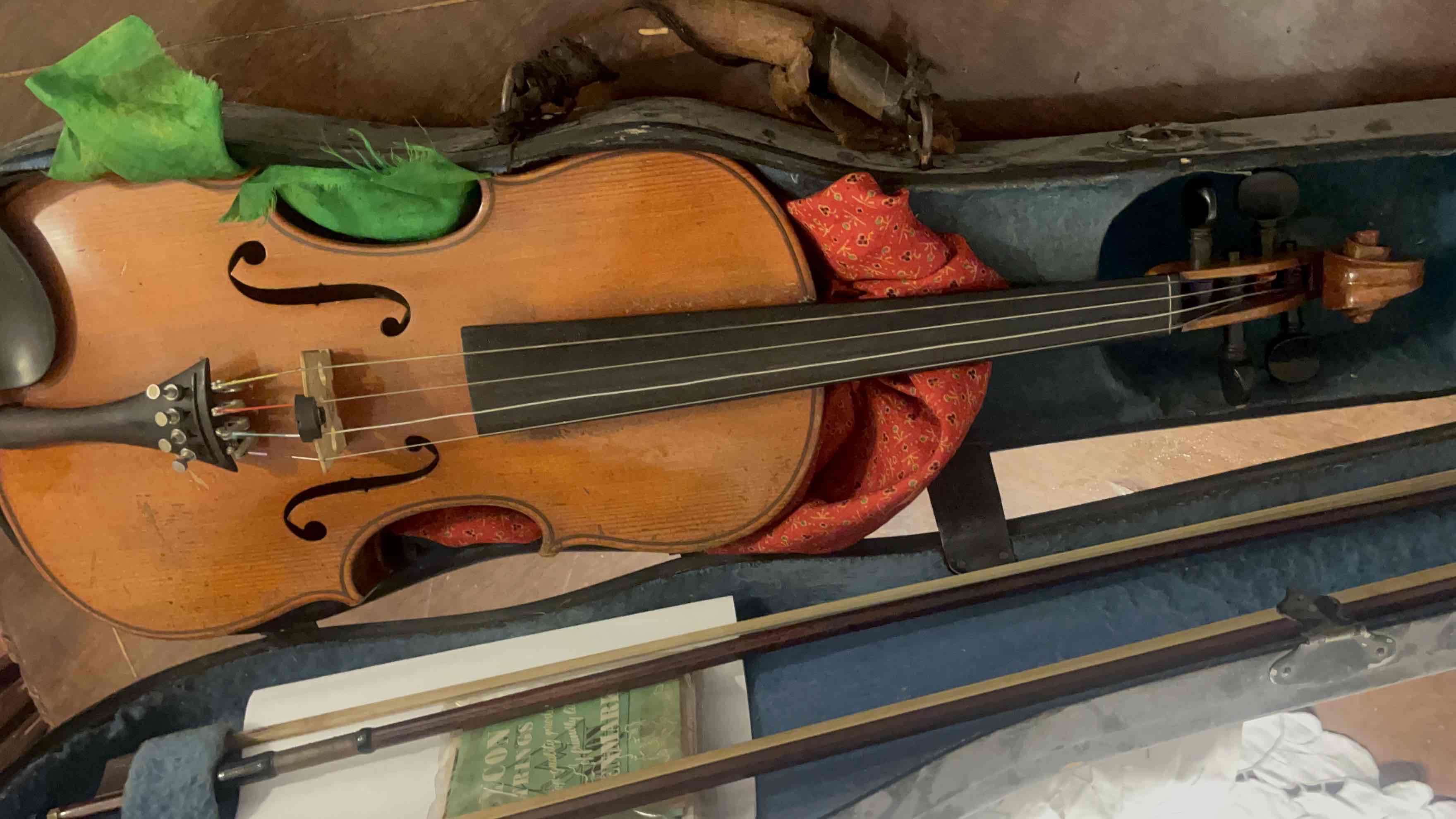 Violín antiguo con estuche incluido - miniatura 1