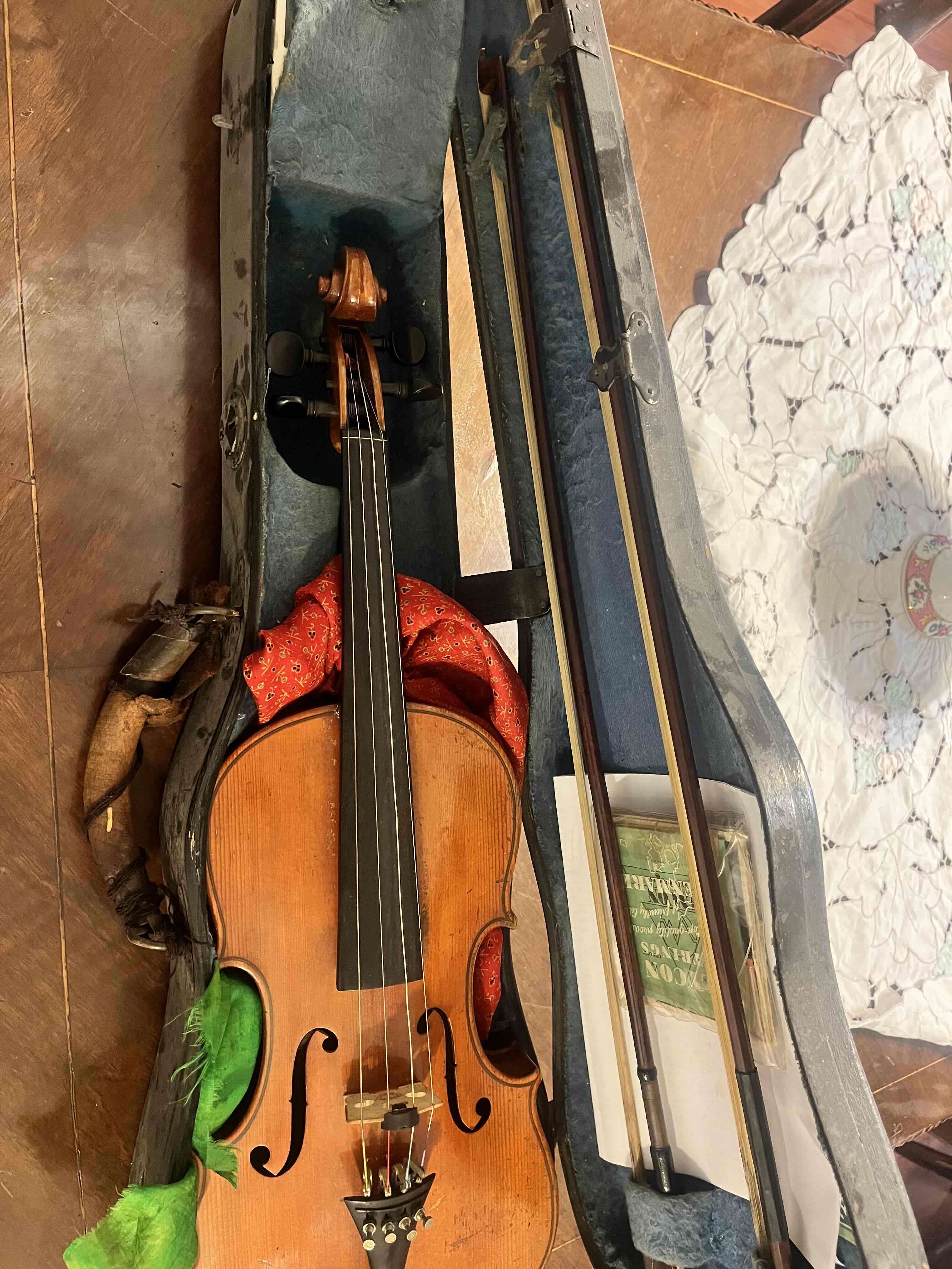 Violín antiguo con estuche incluido - miniatura 3