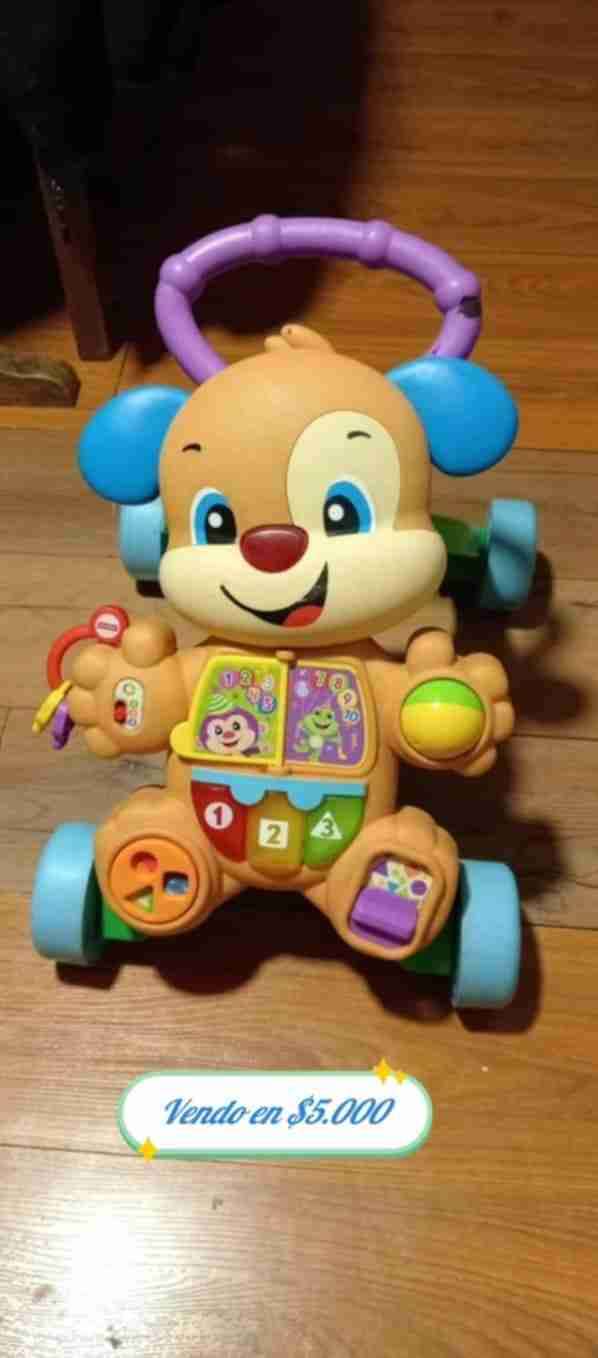 Andador infantil con juguetes