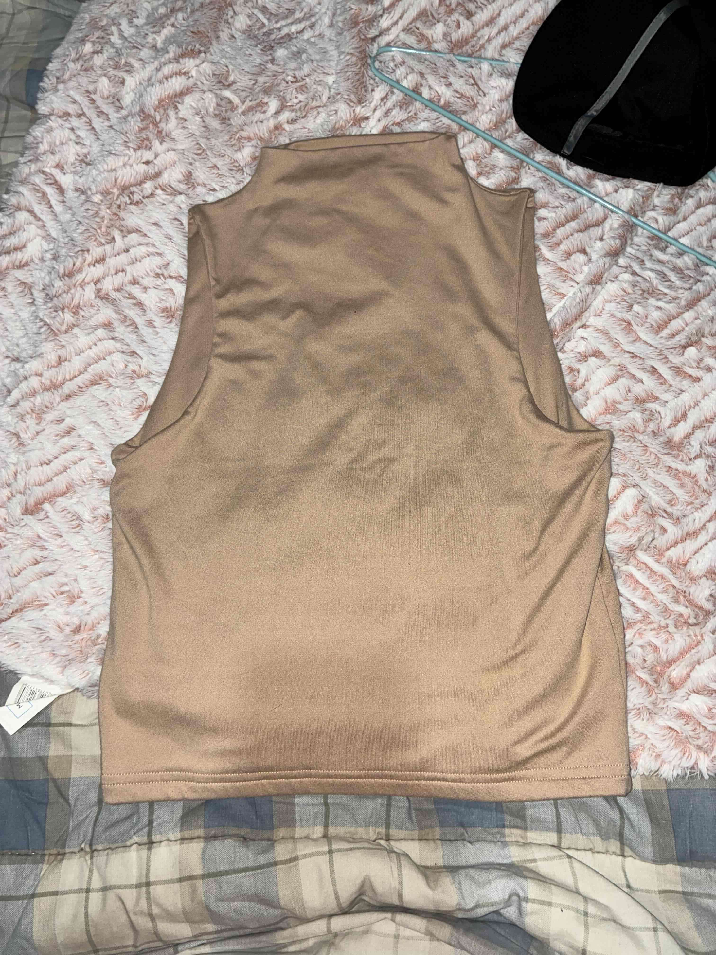 Polera sin mangas - miniatura 3