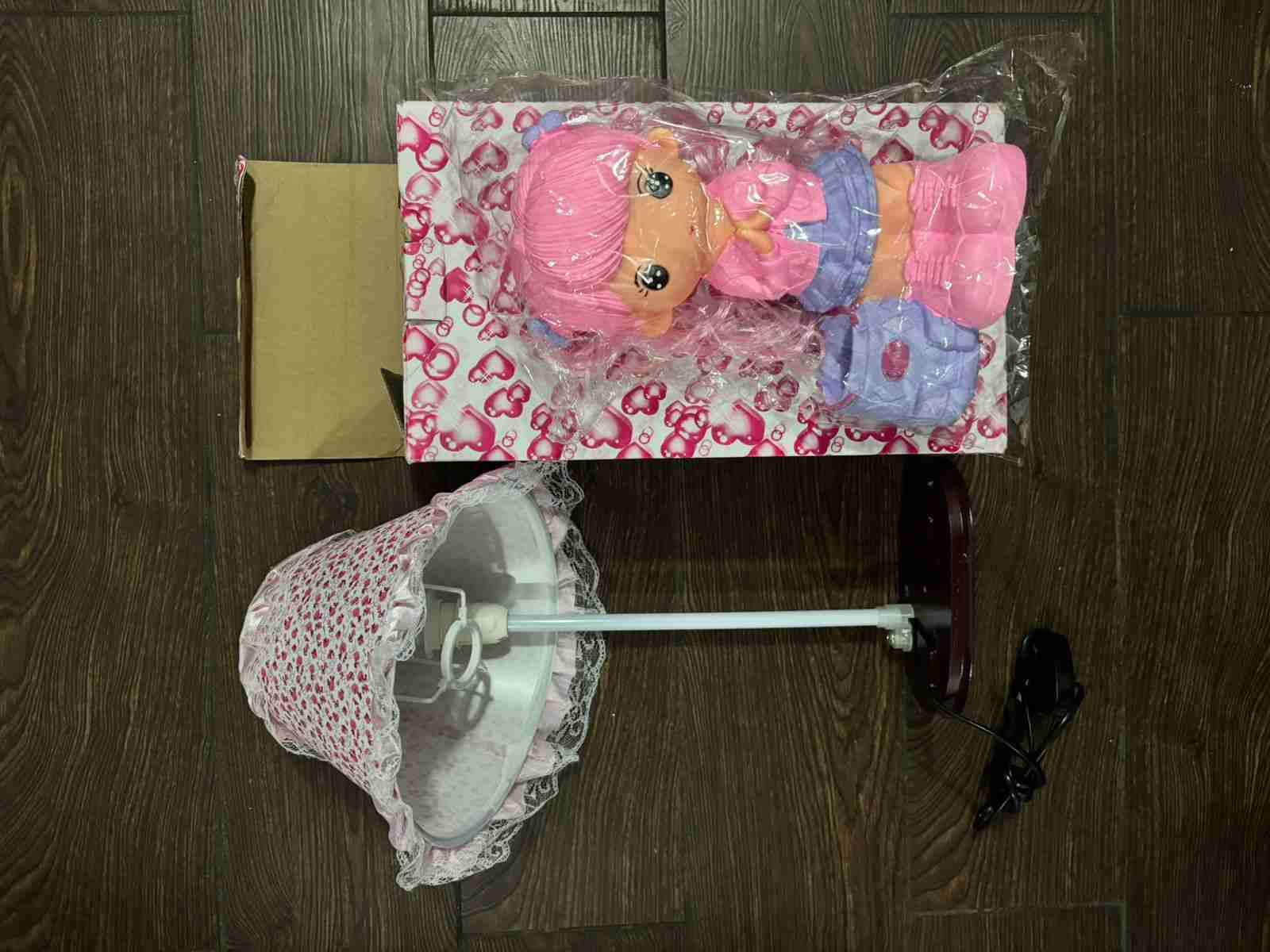 Lámpara infantil de muñeca rosada - miniatura 2