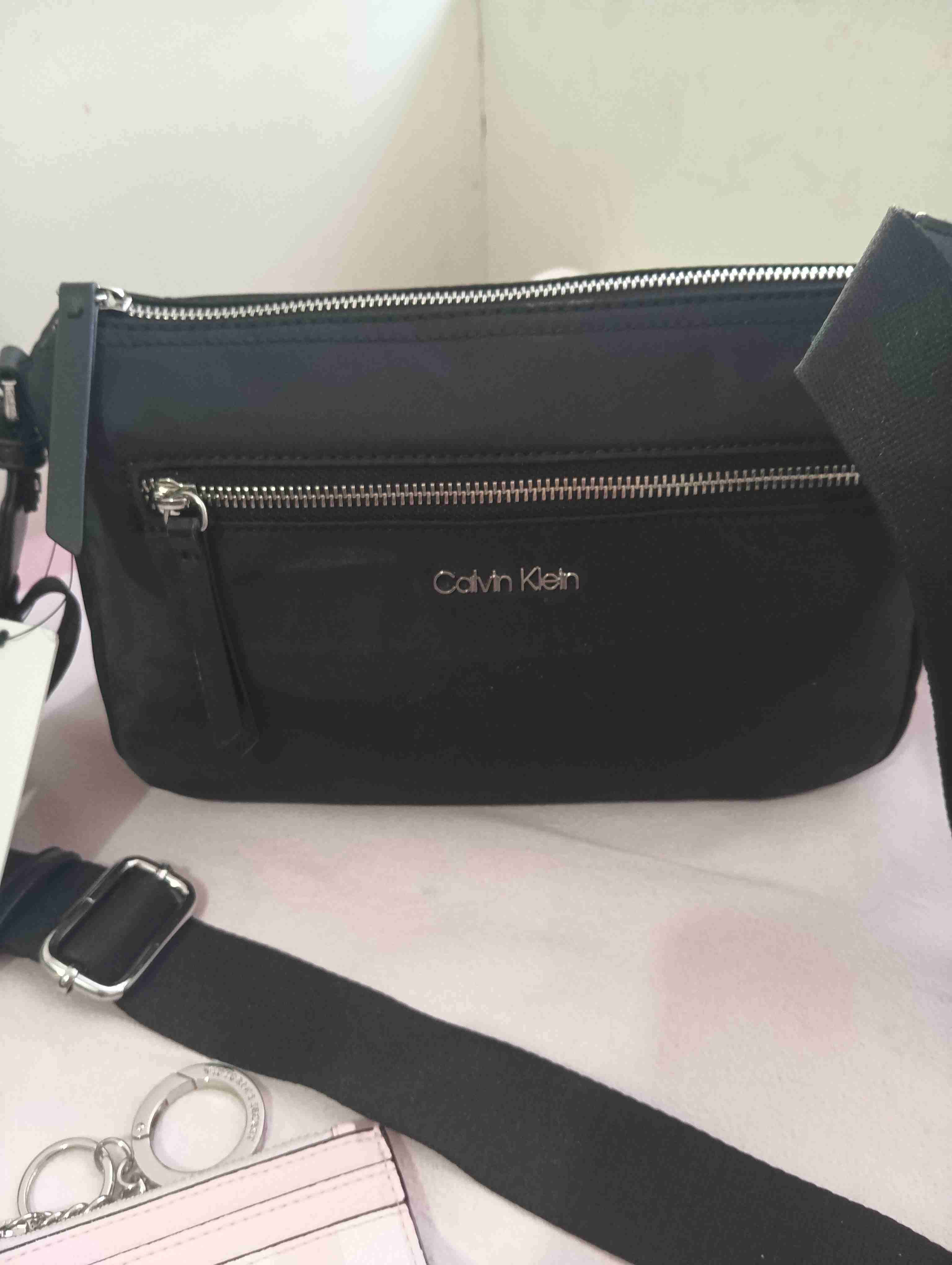Cartera Calvin Klein negra