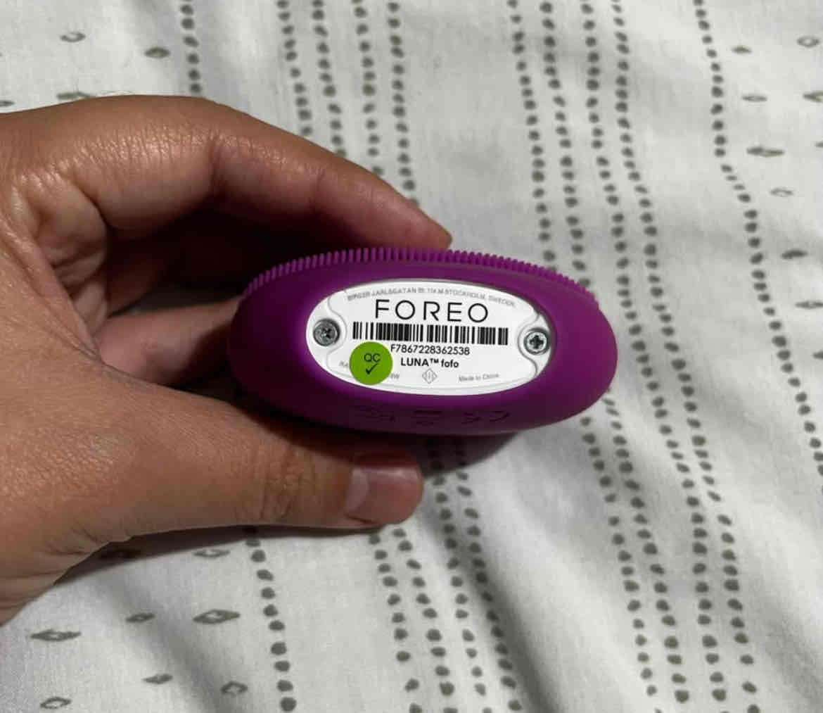 Limpiador facial Foreo morado - miniatura 3