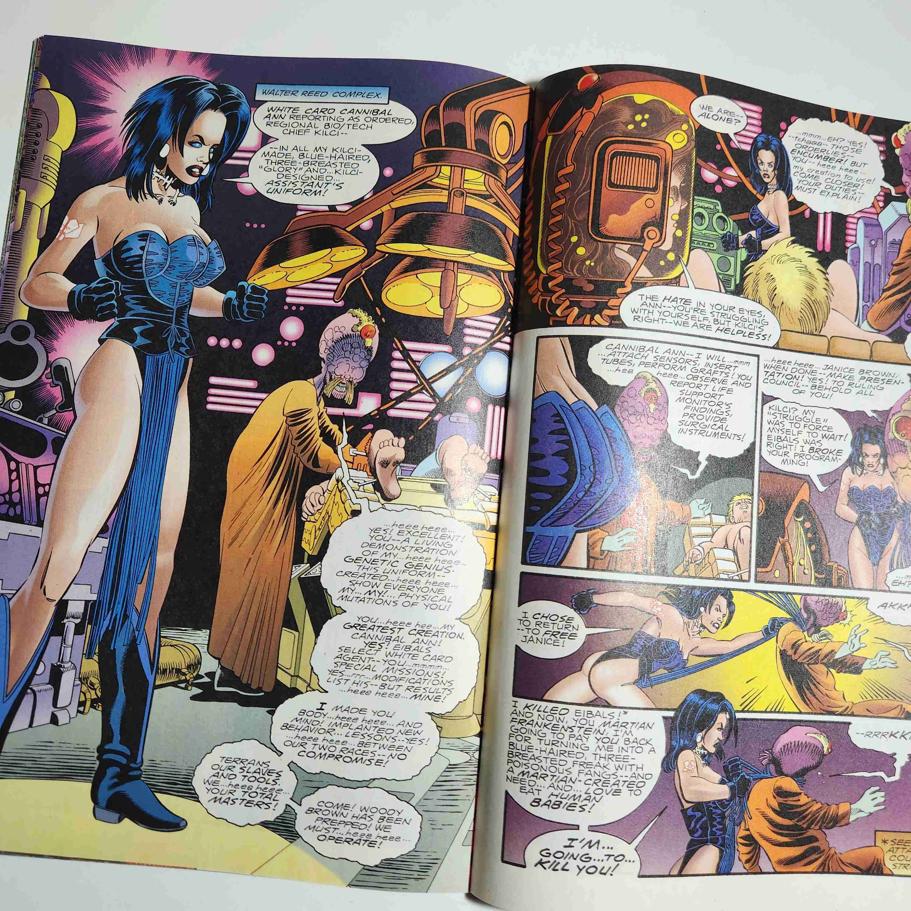 comic MARS ATTACKS  superheroes N°4 1996 🔫👽 - miniatura 5