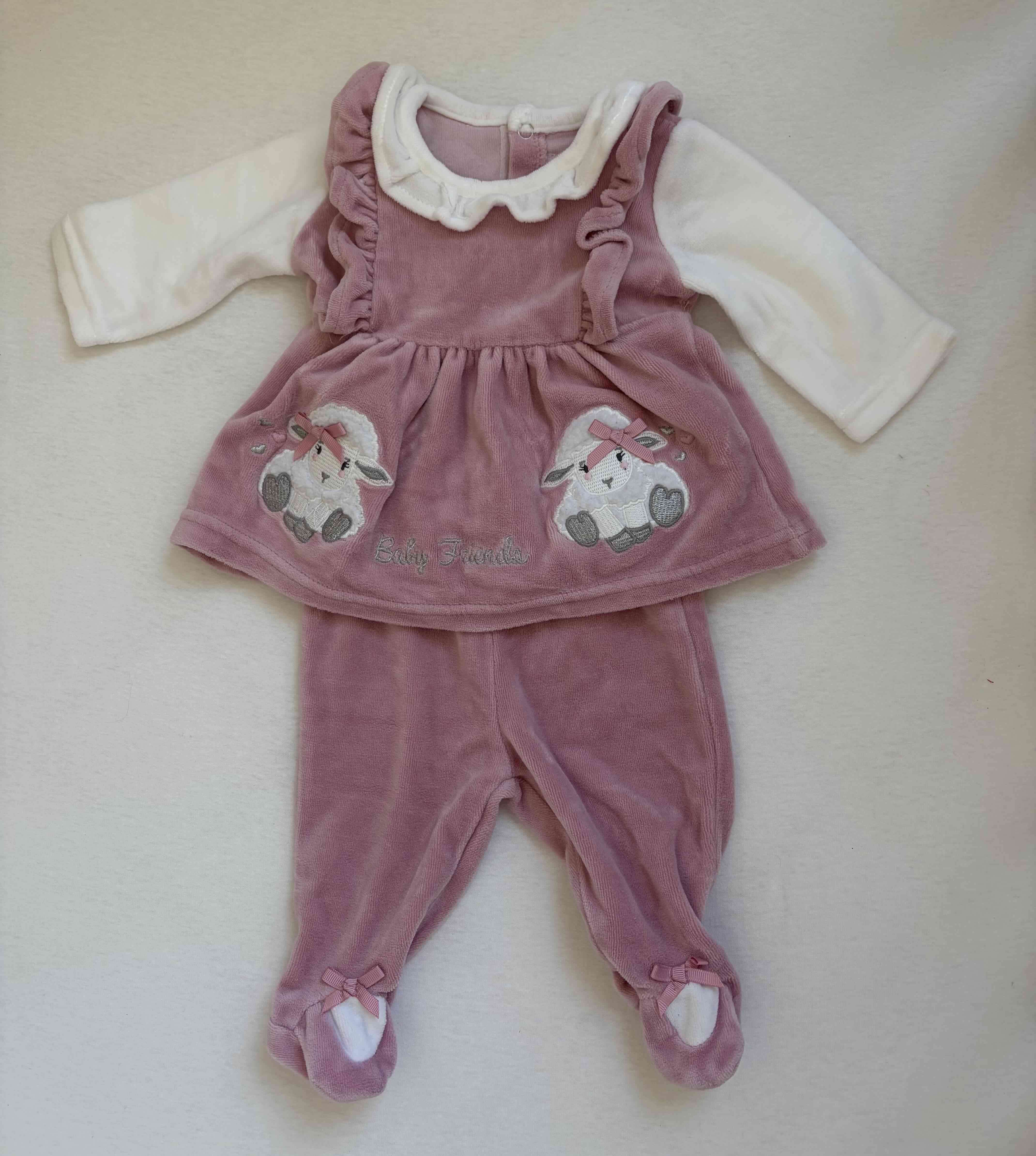 Conjunto polar para bebé rosado con ovejas