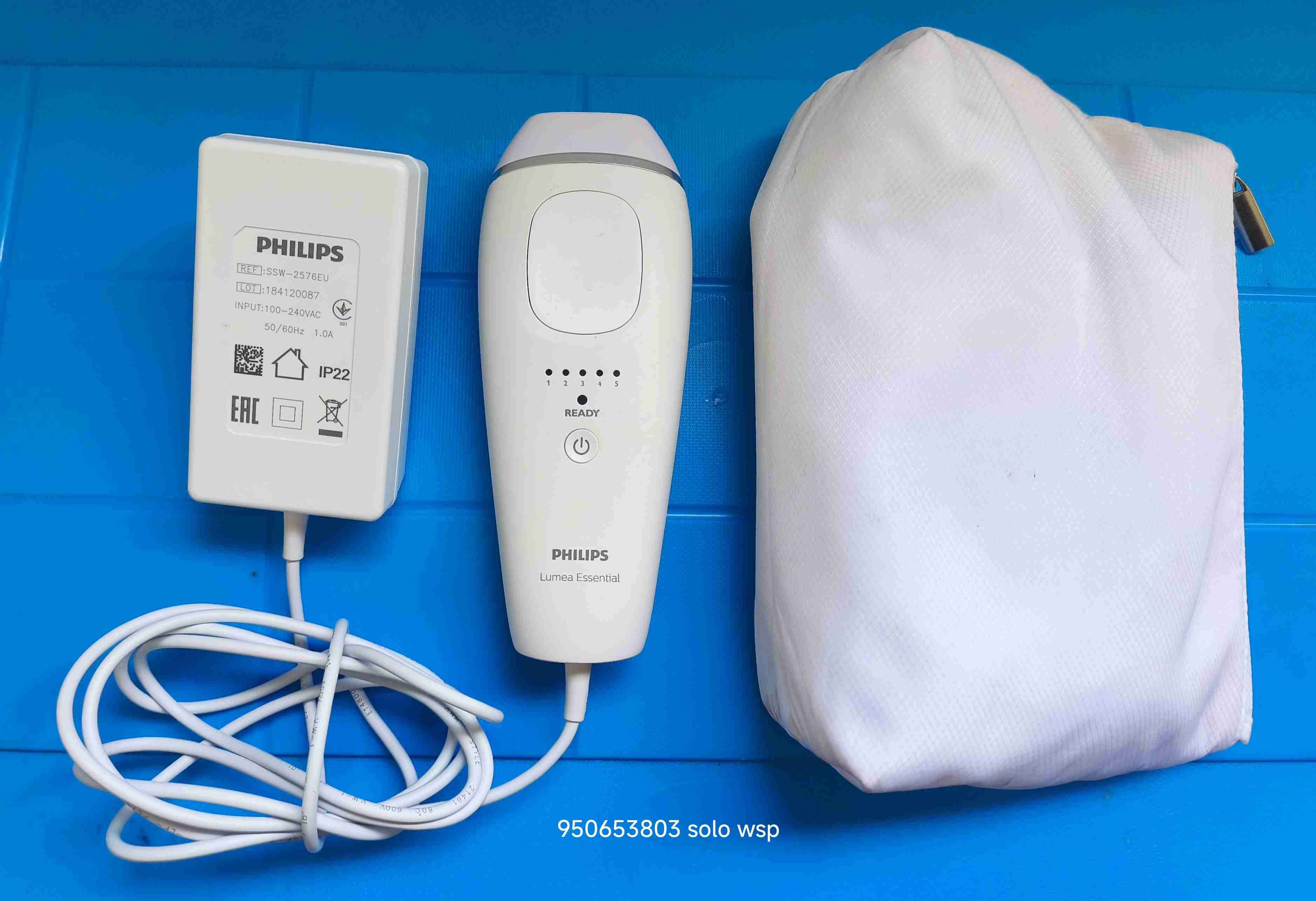 Depiladora Philips Lumea Essential - miniatura 2