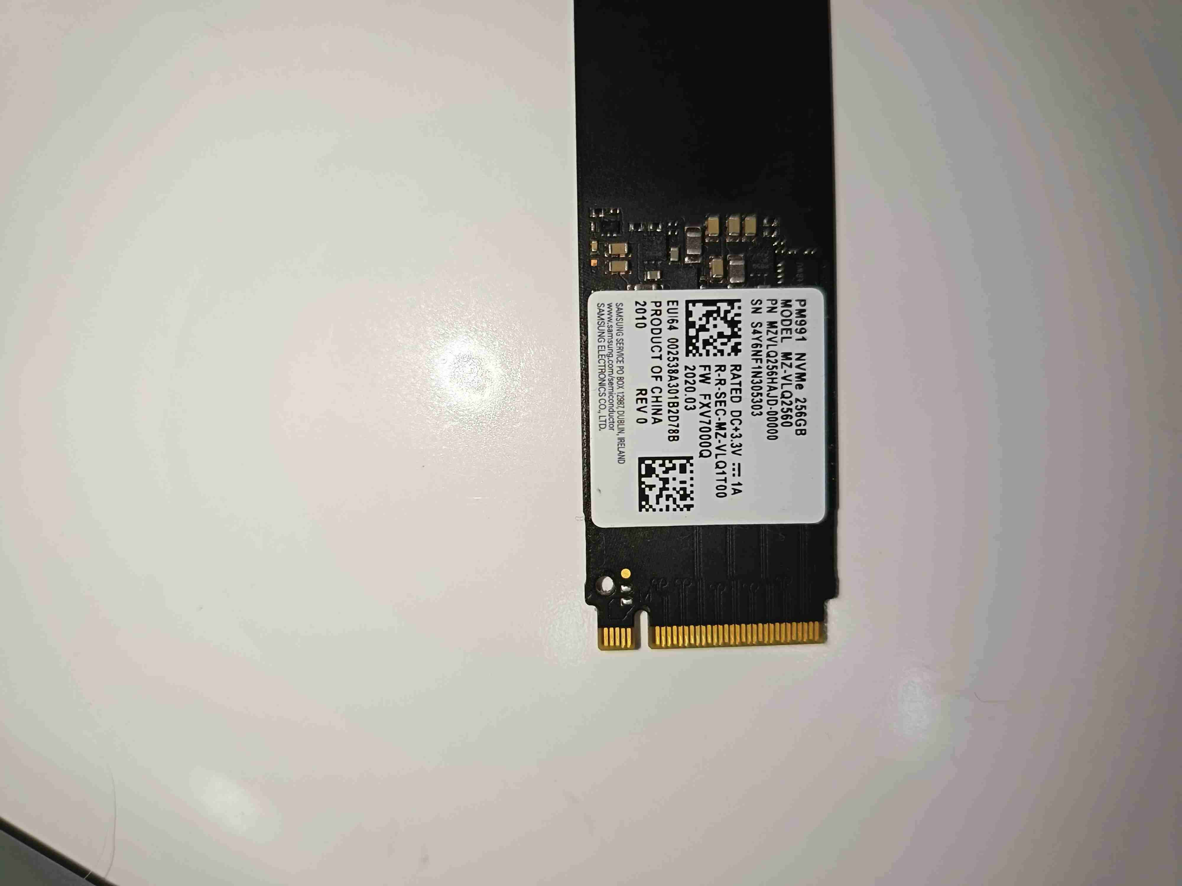 SSD Samsung PM991 NVMe de 256GB - miniatura 9