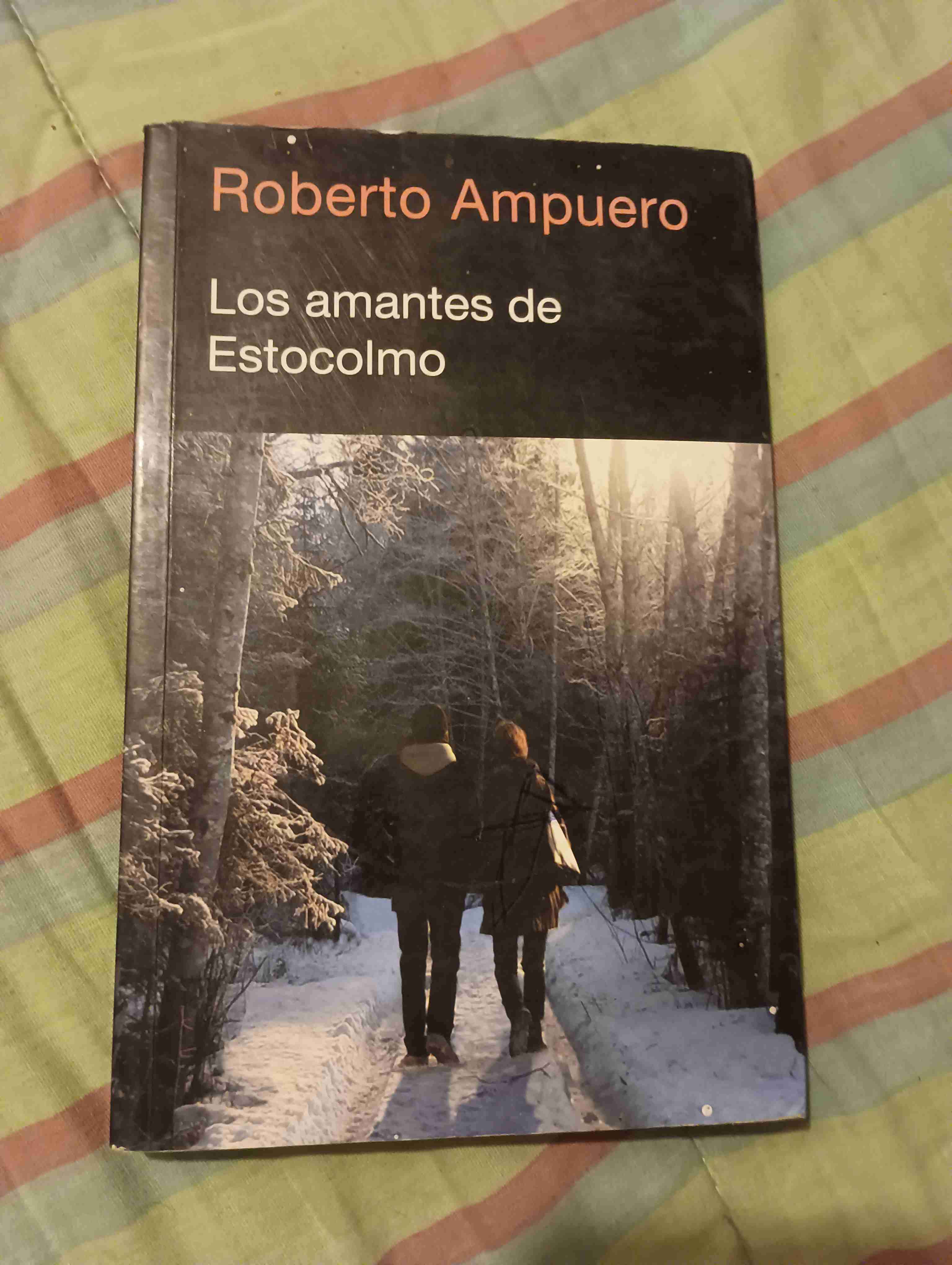 Libro 'Los amantes de Estocolmo' - miniatura 1