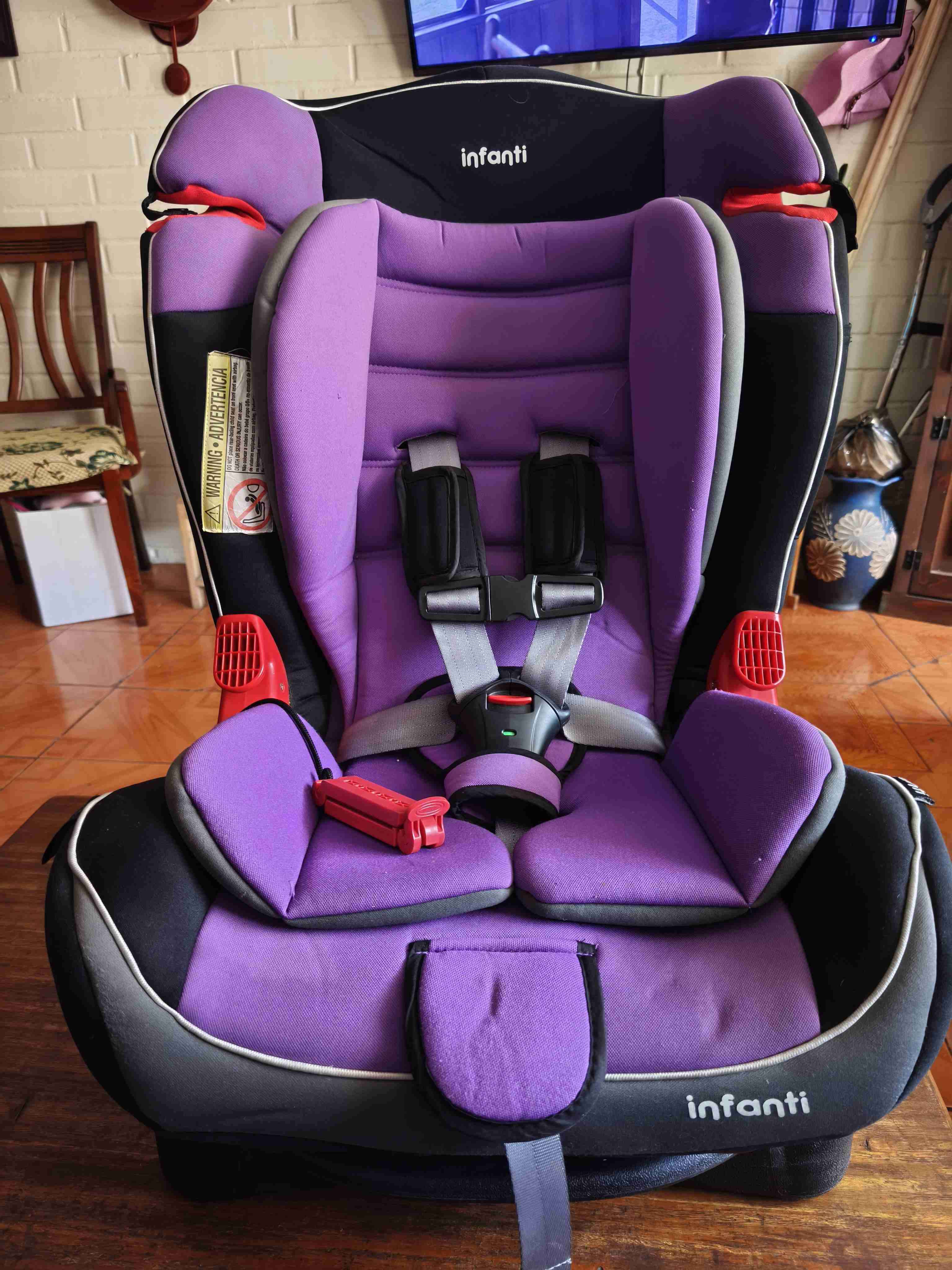 Silla de auto Infanti morada - miniatura 1
