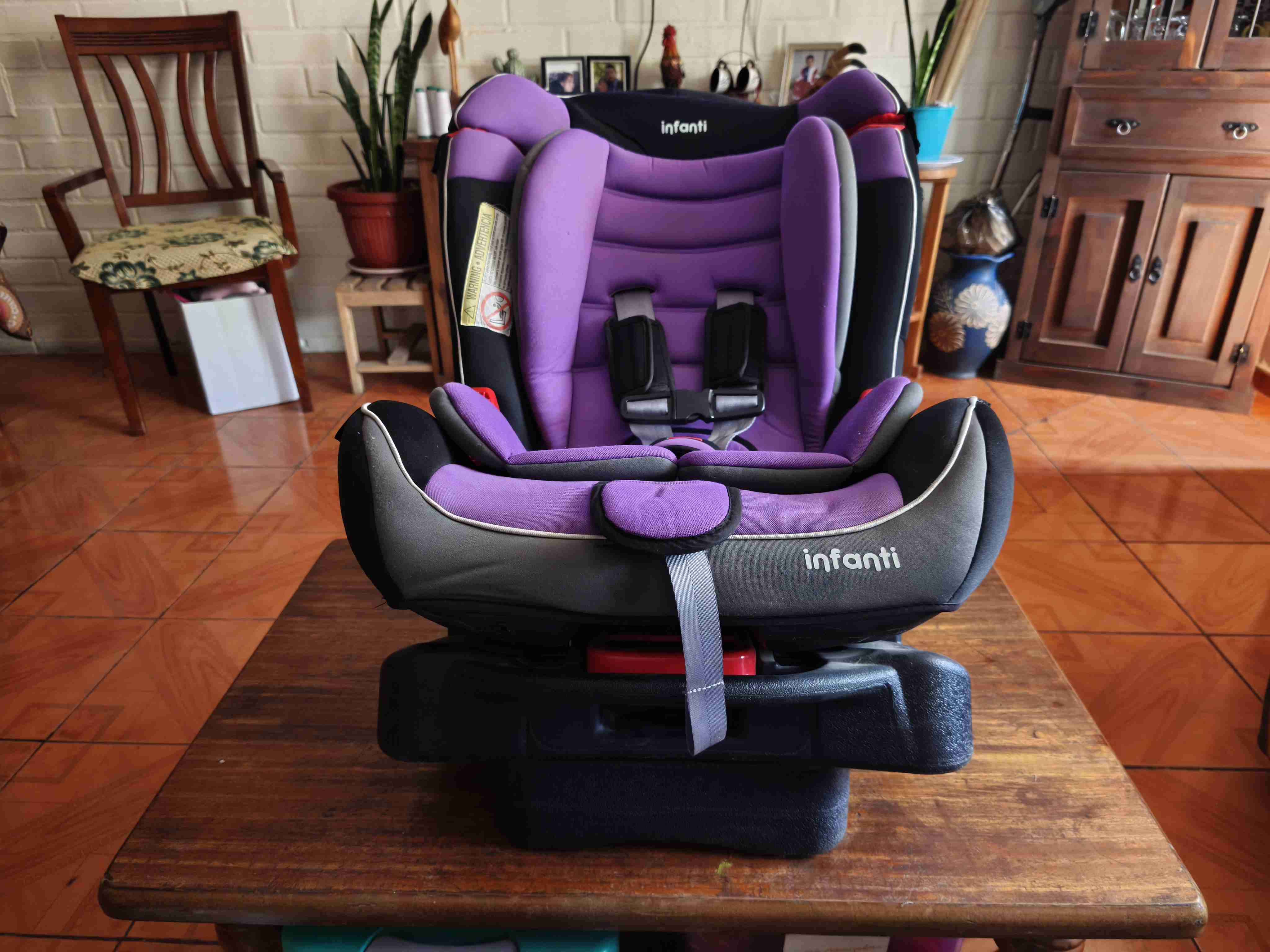Silla de auto Infanti morada - miniatura 5