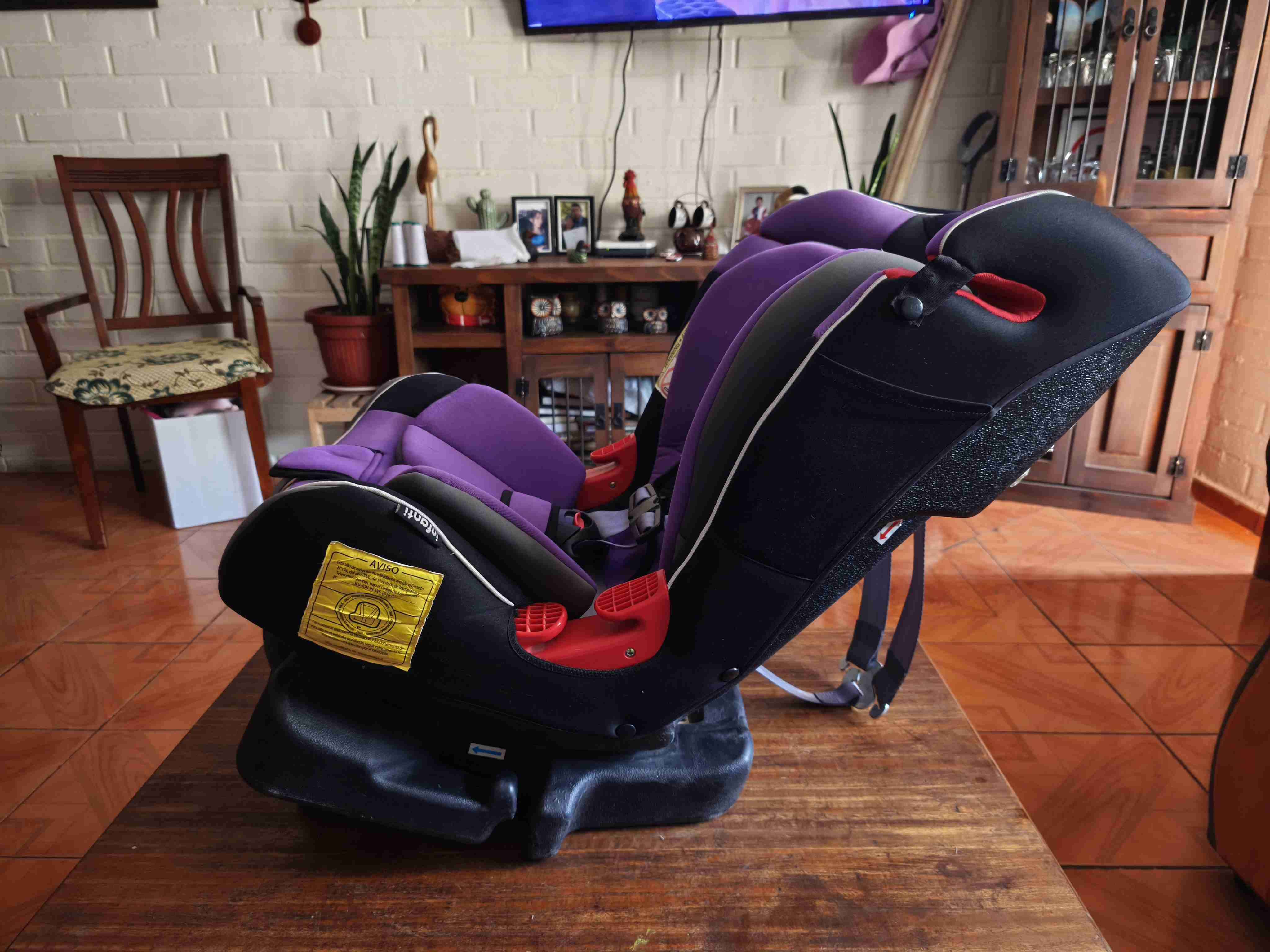 Silla de auto Infanti morada - miniatura 6