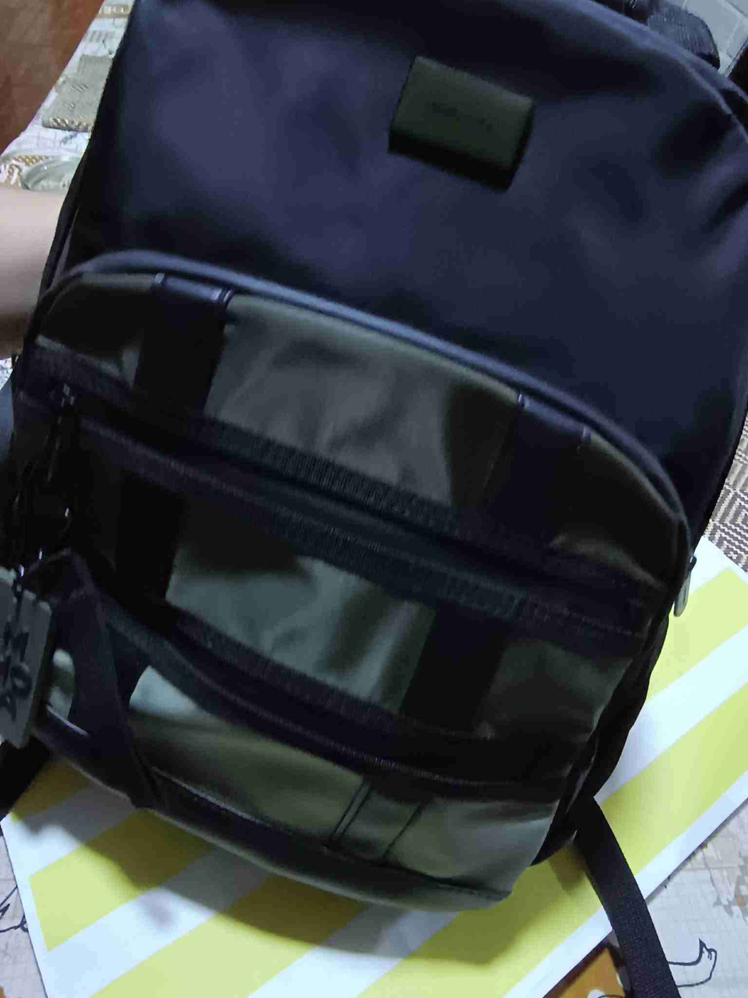 Mochila Amphora verde y negra - miniatura 3