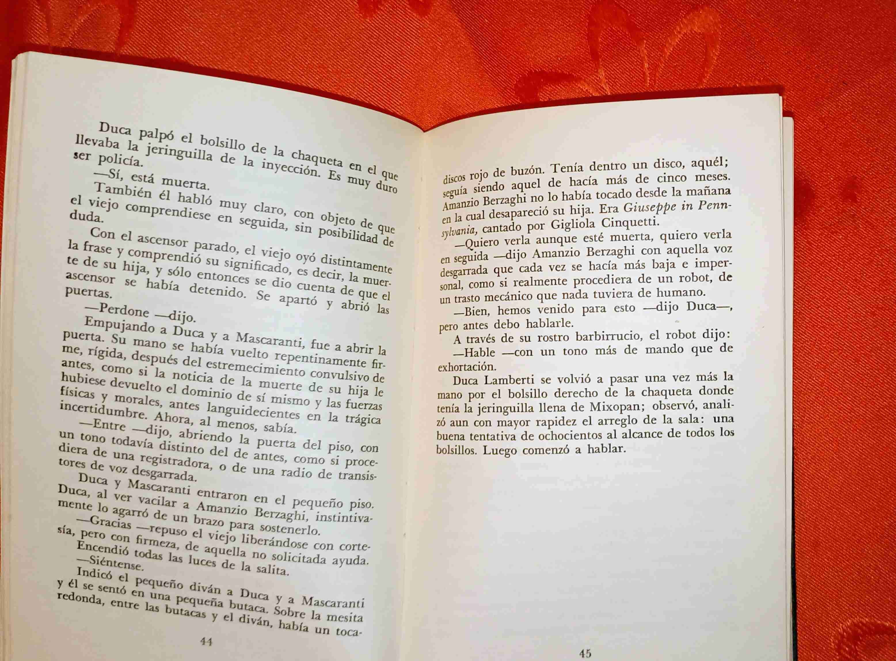 Libro 'Los milaneses matan en sábado' - miniatura 5