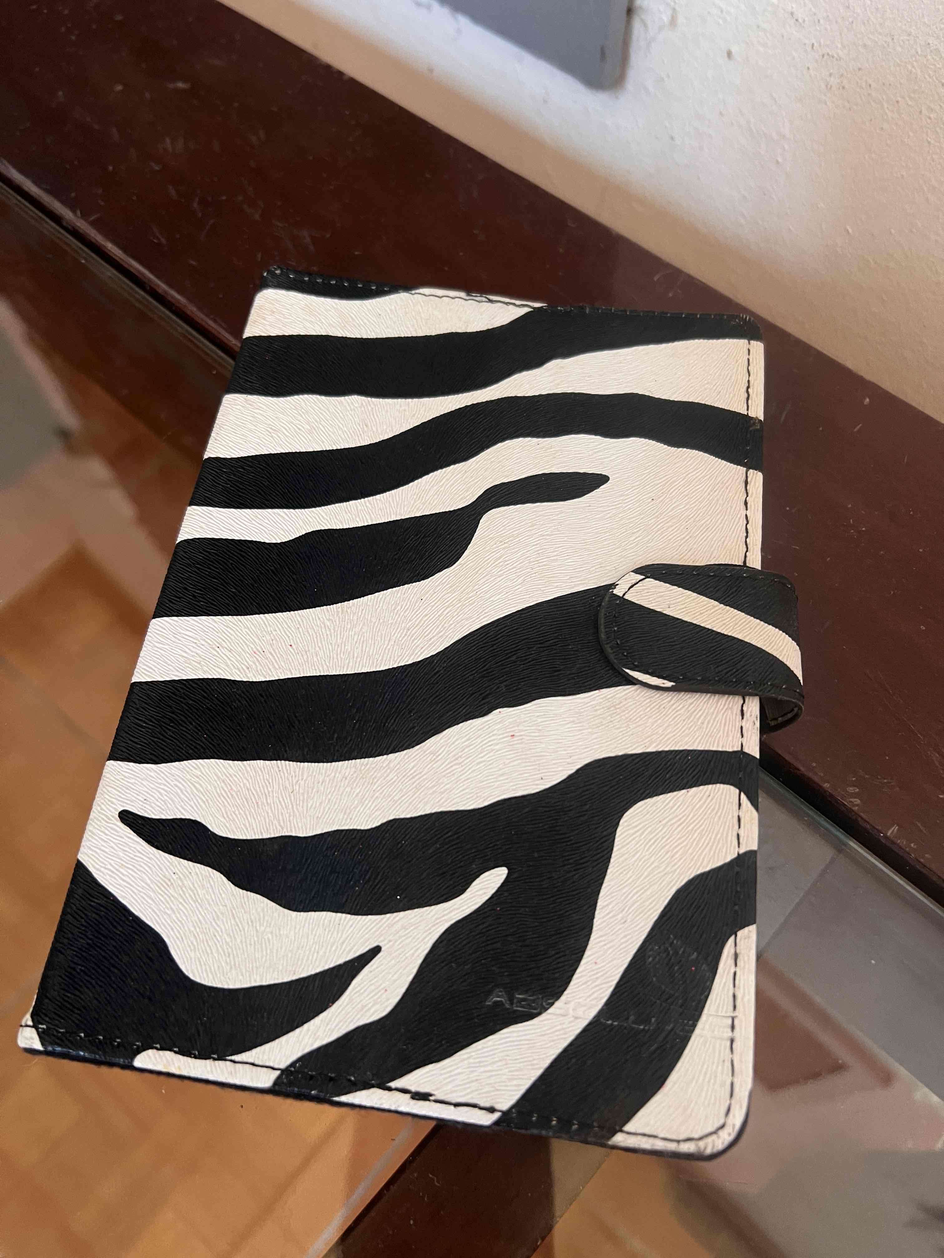 Porta tablet o iPad estampado cebra - miniatura 1