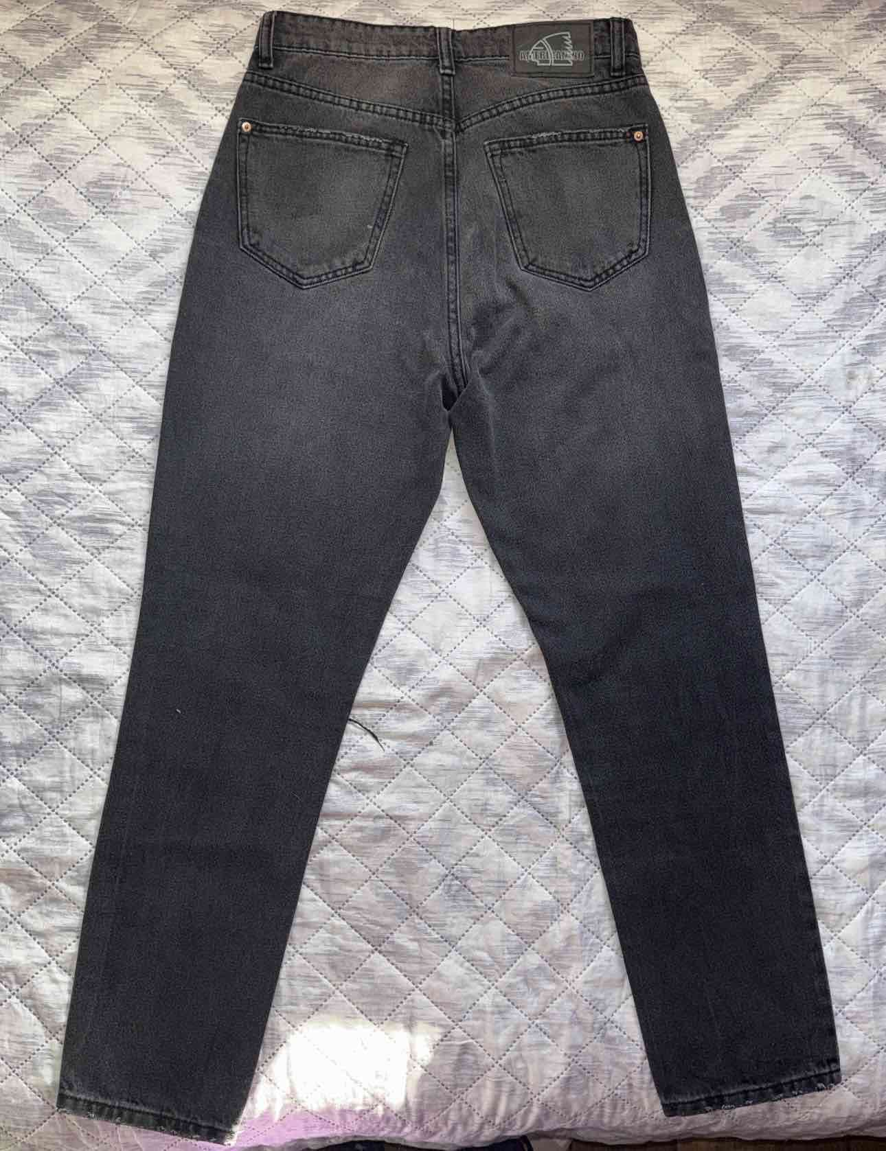 Jeans negros mom - miniatura 2