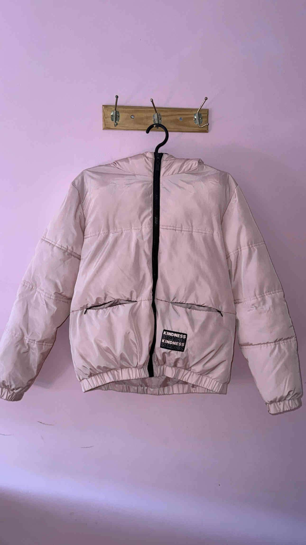 Chaqueta rosada acolchada estilo casual - miniatura 1