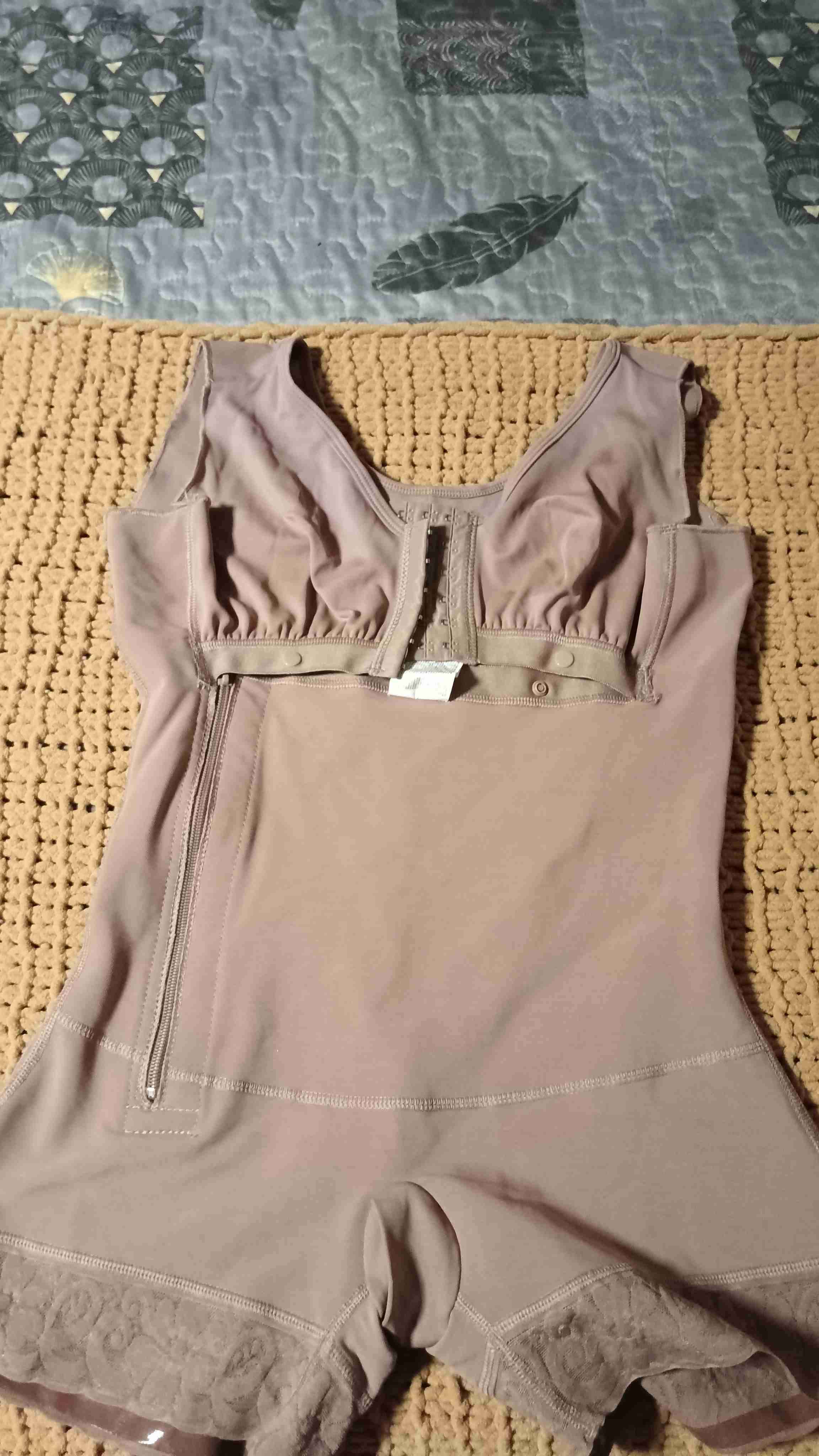 Faja modeladora color beige - miniatura 2