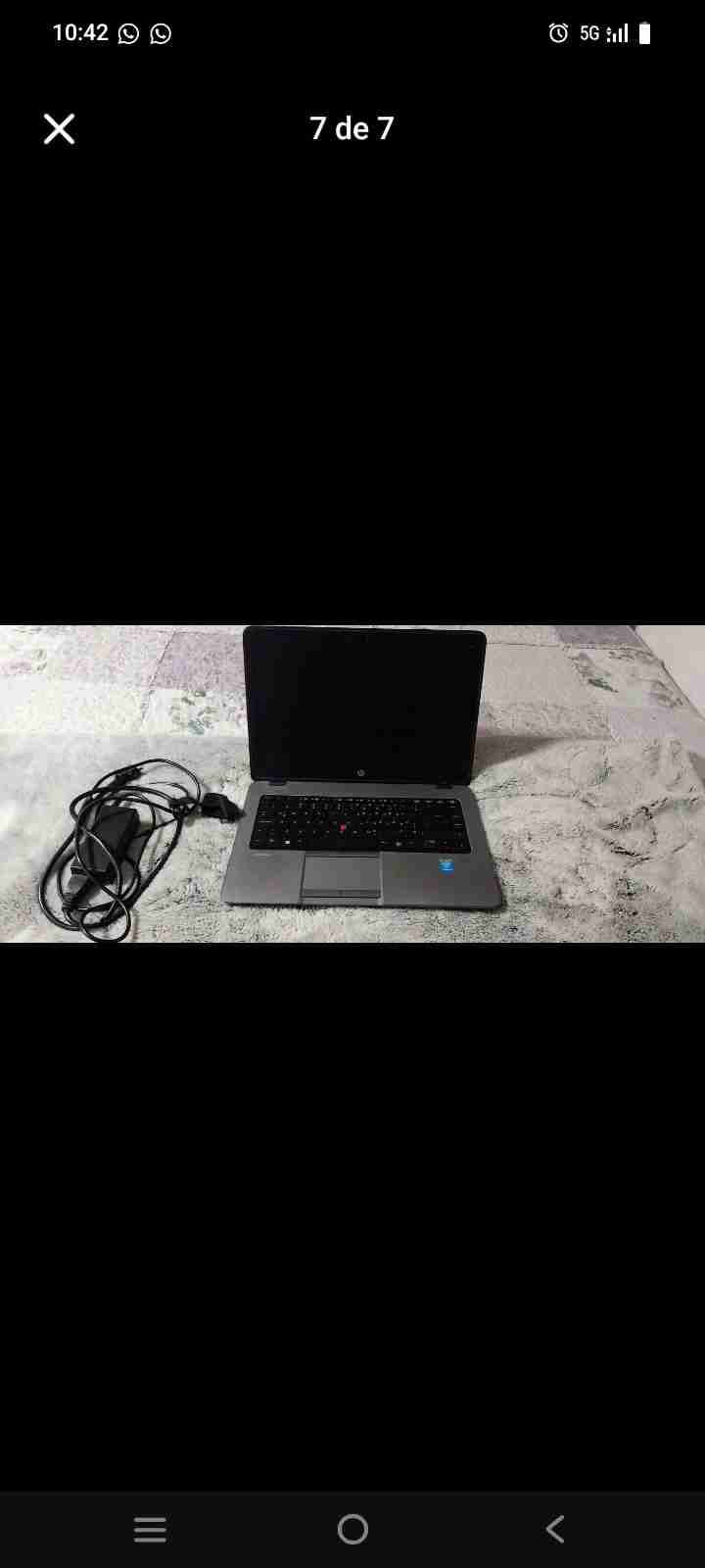 Notebook HP con cargador - miniatura 1