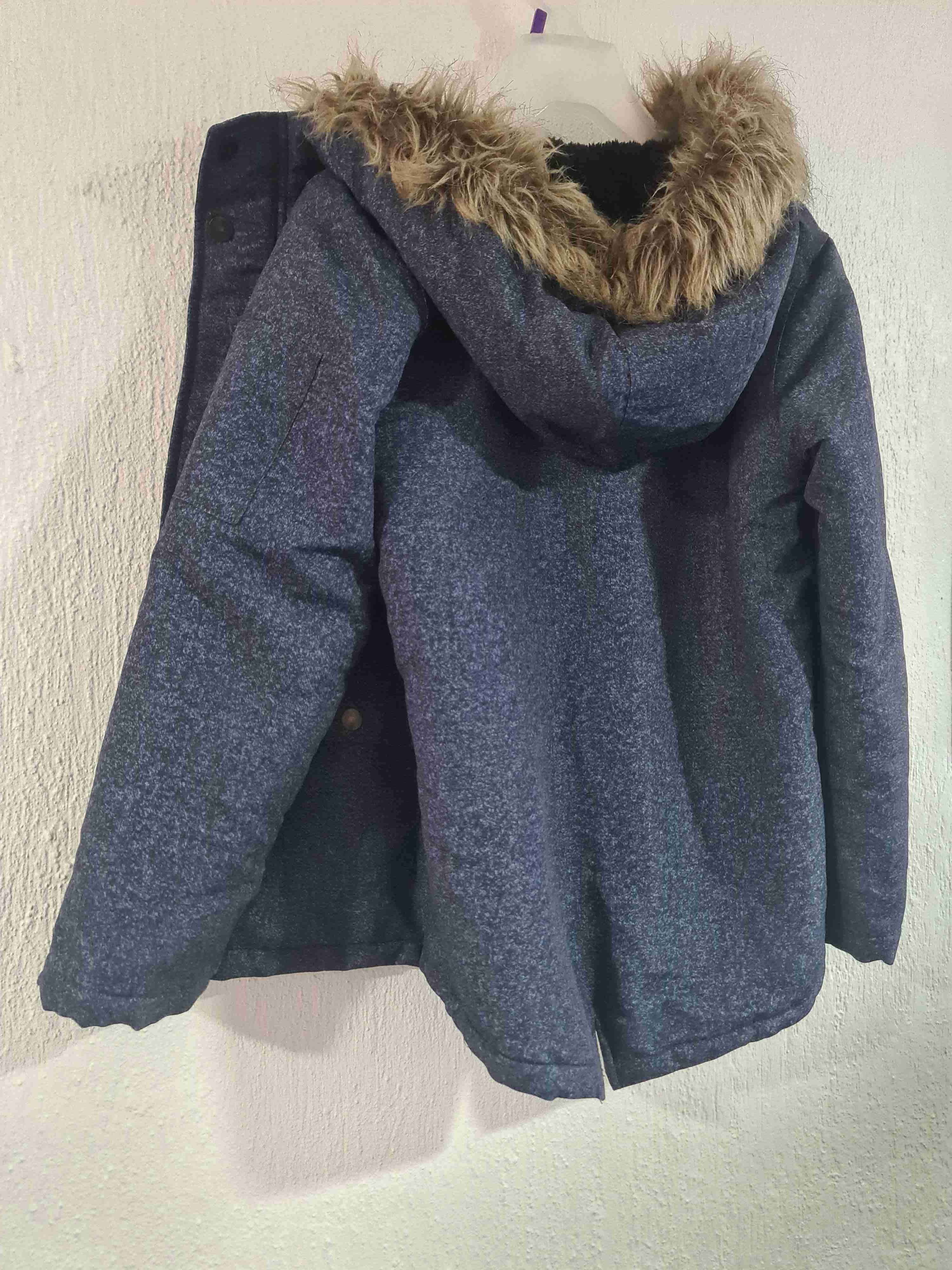 Parka azul con capucha de pelo - miniatura 4