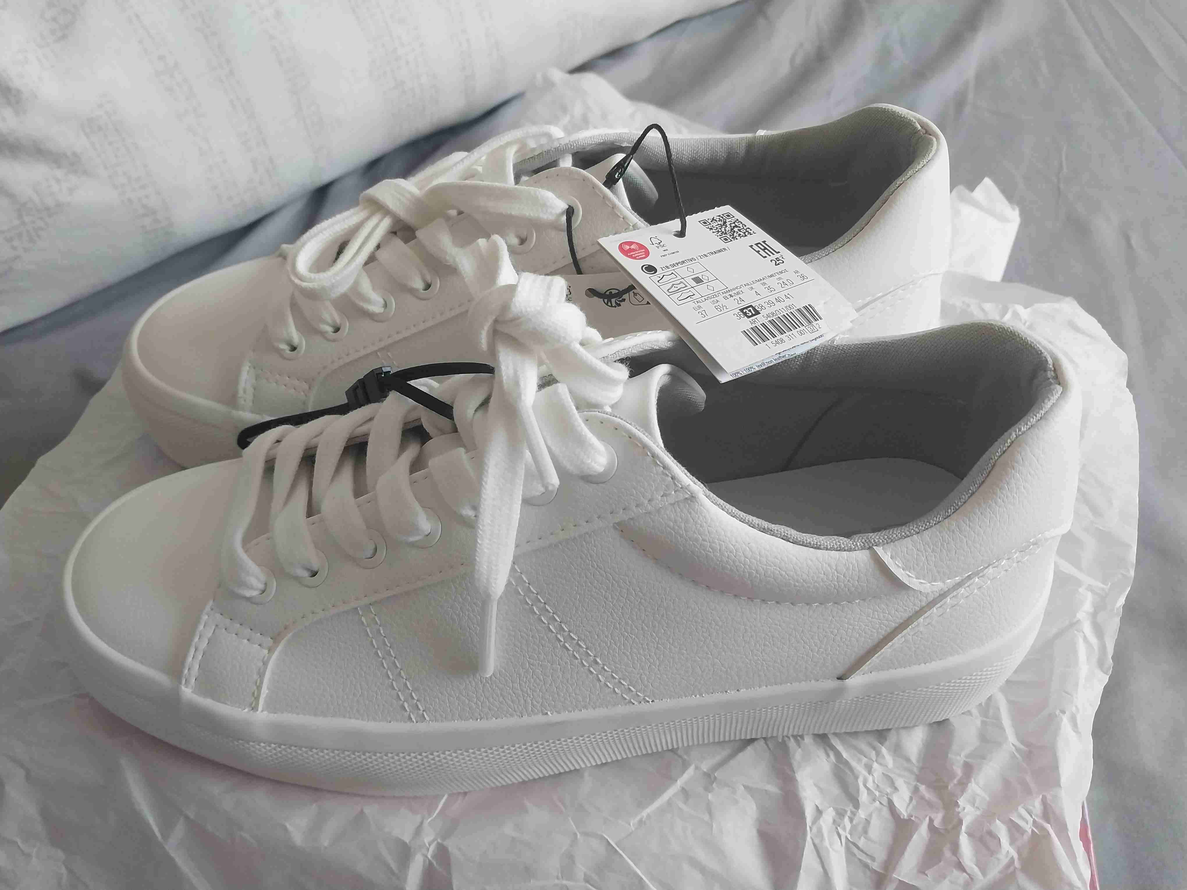 Zapatillas blancas nuevas Zara - miniatura 2