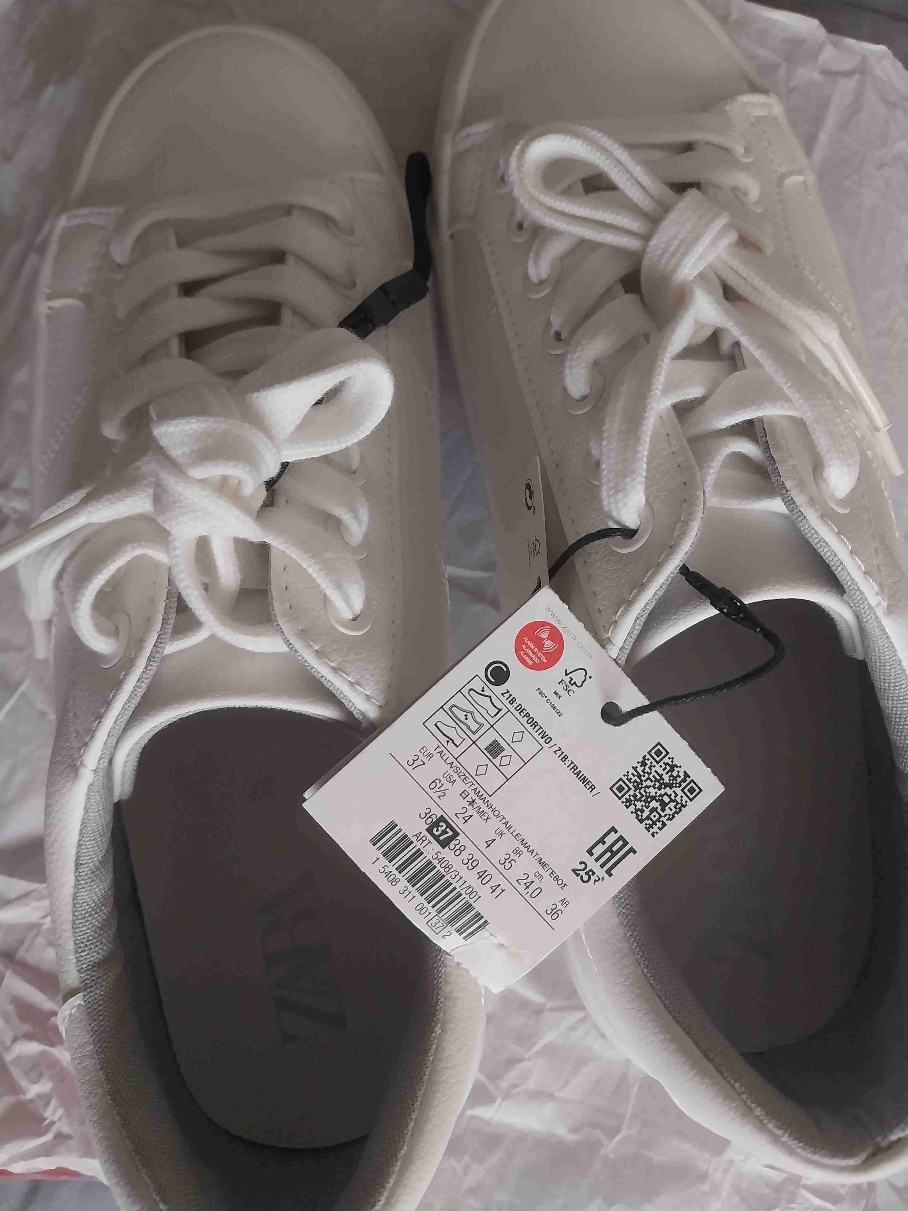 Zapatillas blancas nuevas Zara - miniatura 3