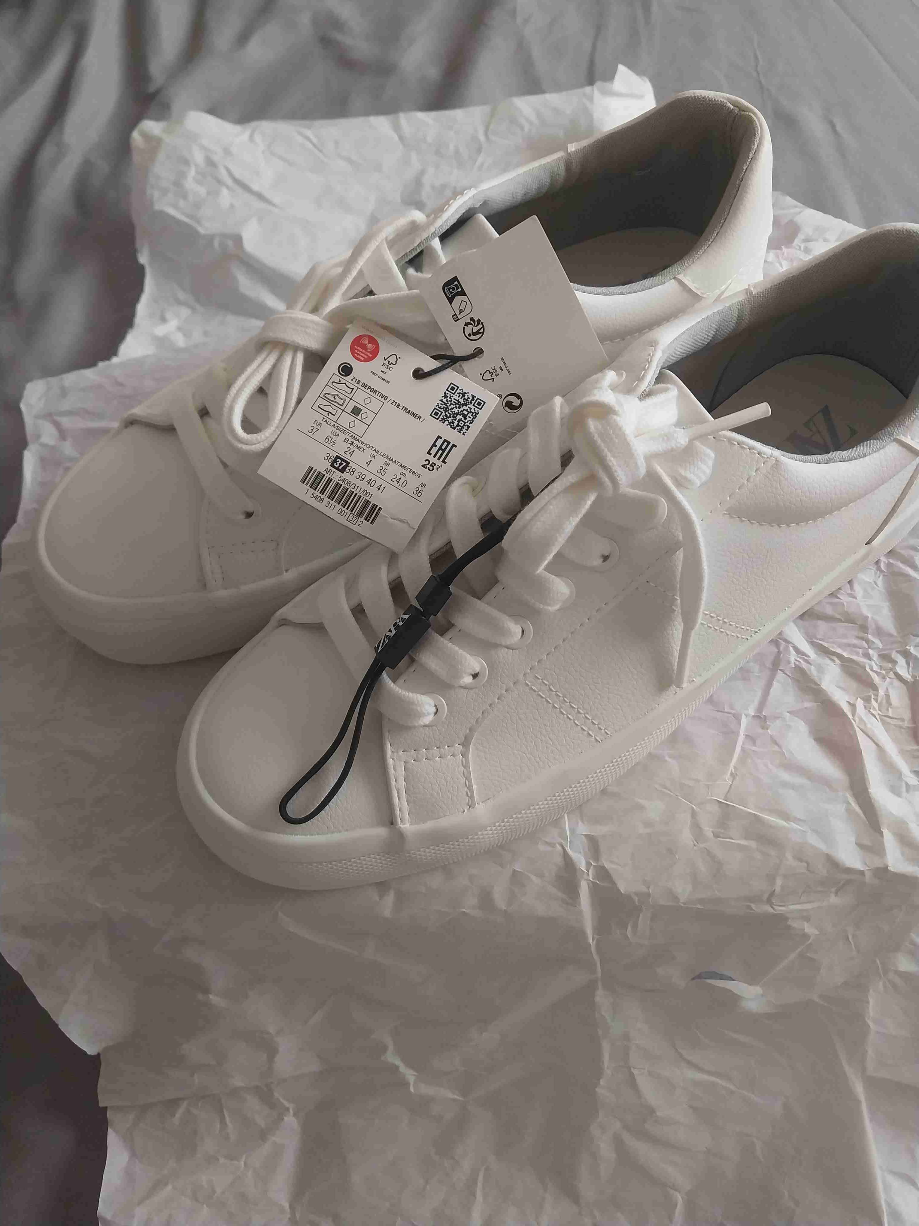 Zapatillas blancas nuevas Zara - miniatura 4