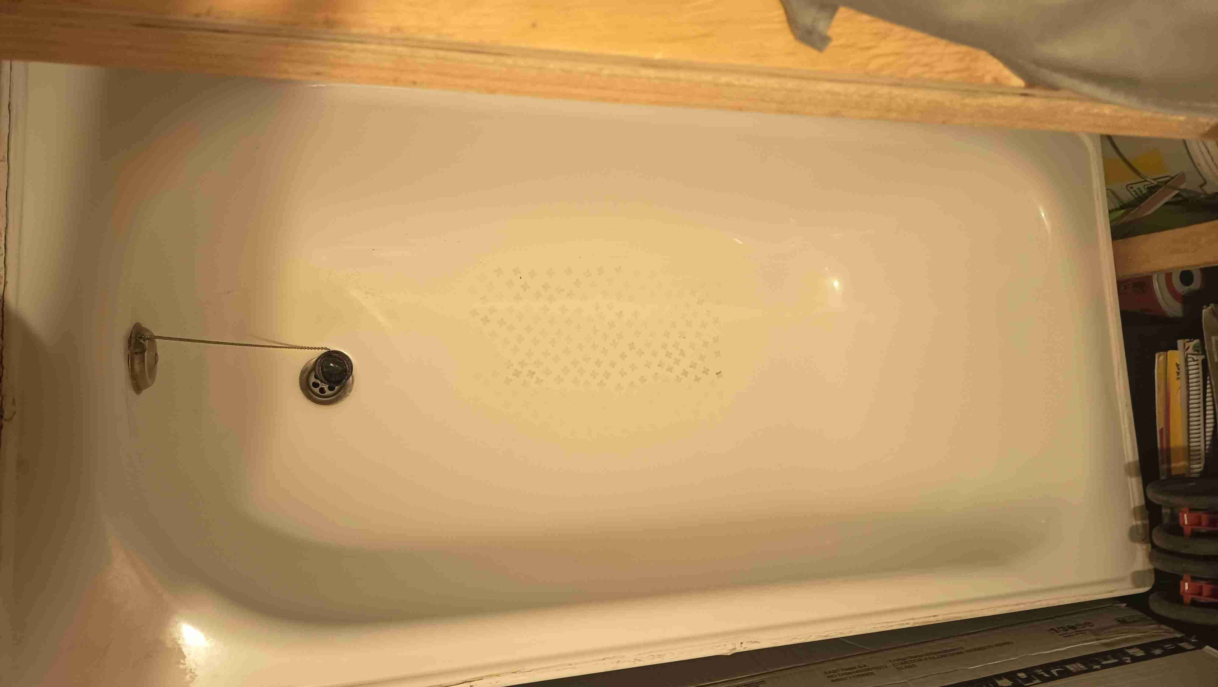 Tina de baño blanca usada - miniatura 1