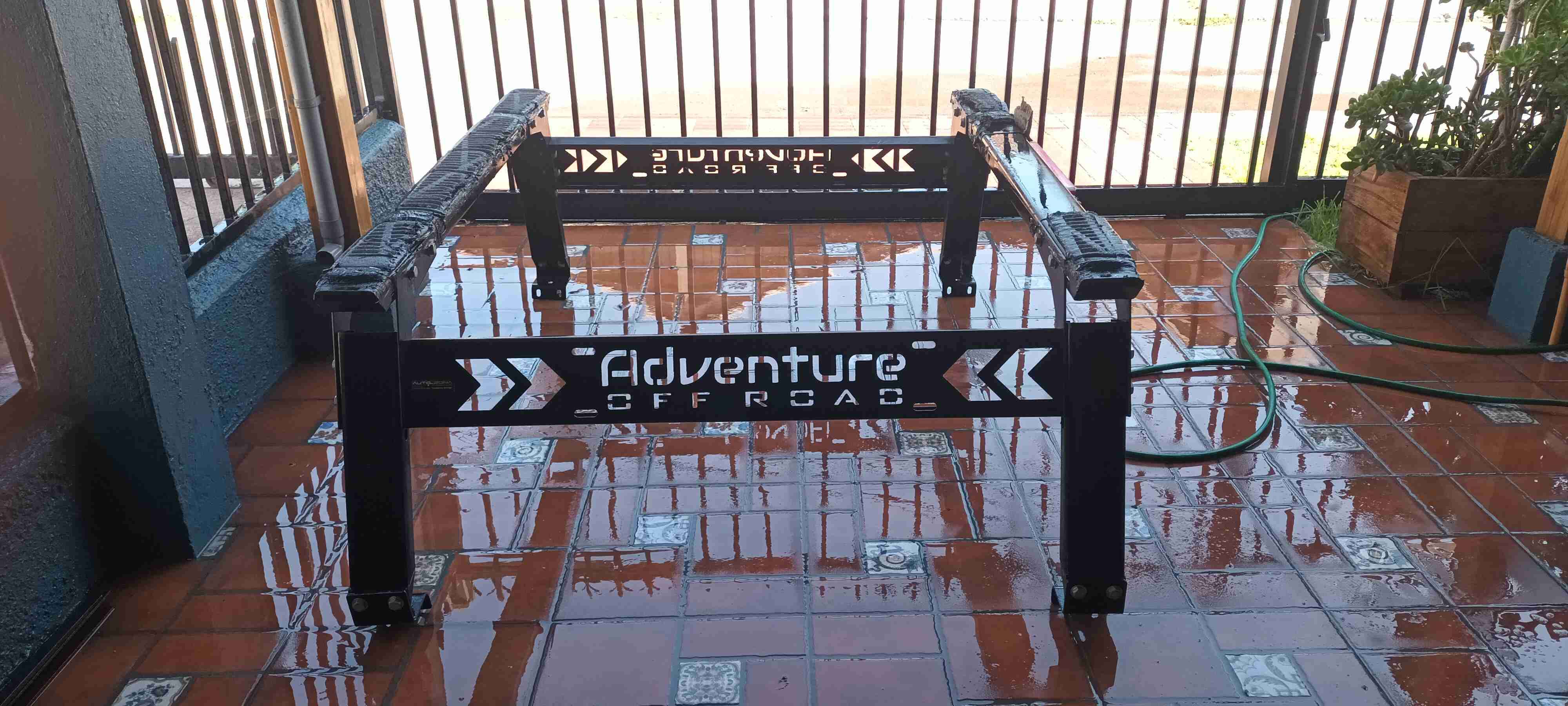 Portaequipajes de metal para auto - miniatura 2