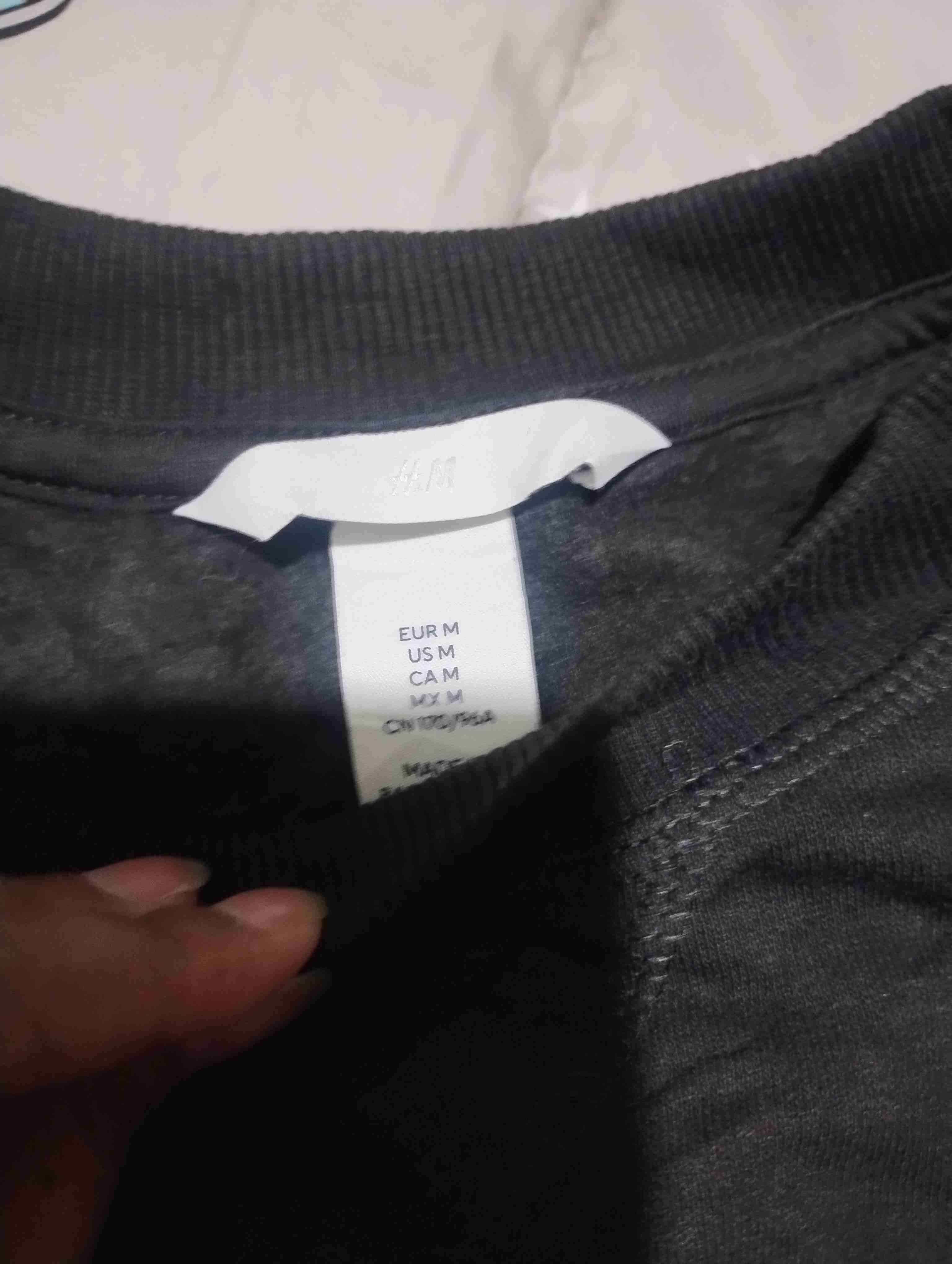 Polerón negro talla M unisex - miniatura 2