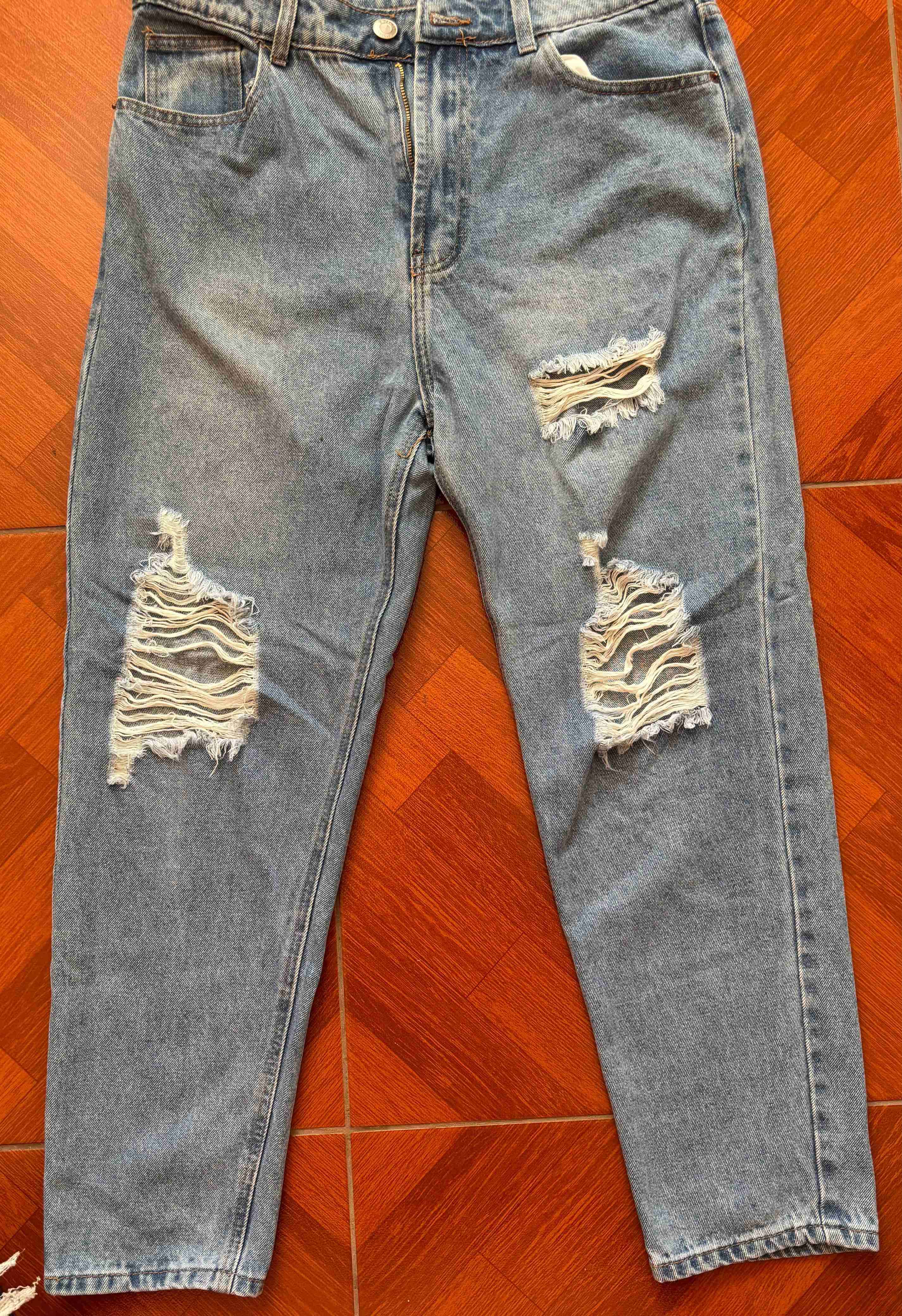 Jeans desgastados de hombre - miniatura 1