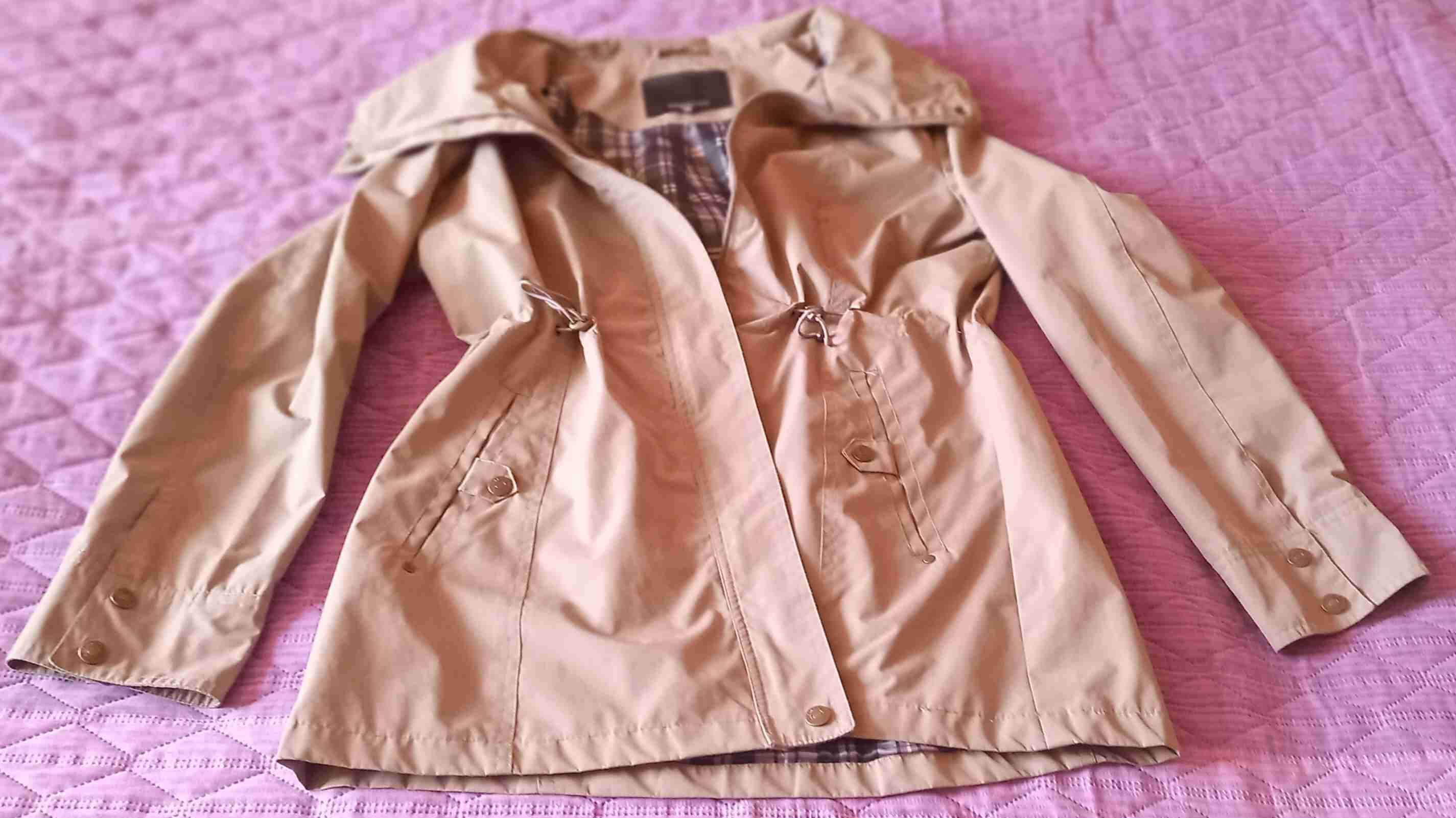 Chaqueta impermeable beige - miniatura 1