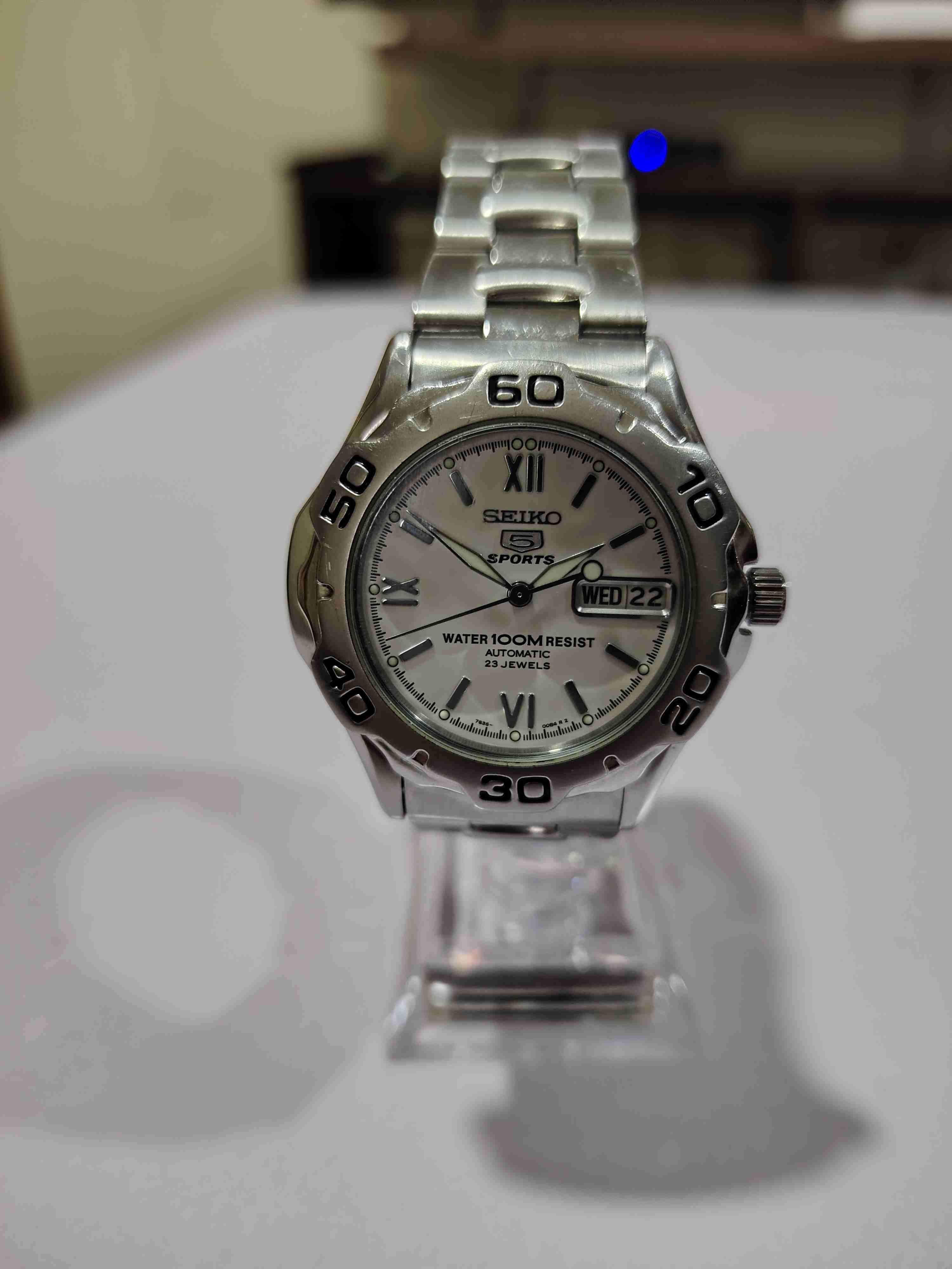 Reloj Seiko 5 Sports Plateado - miniatura 1