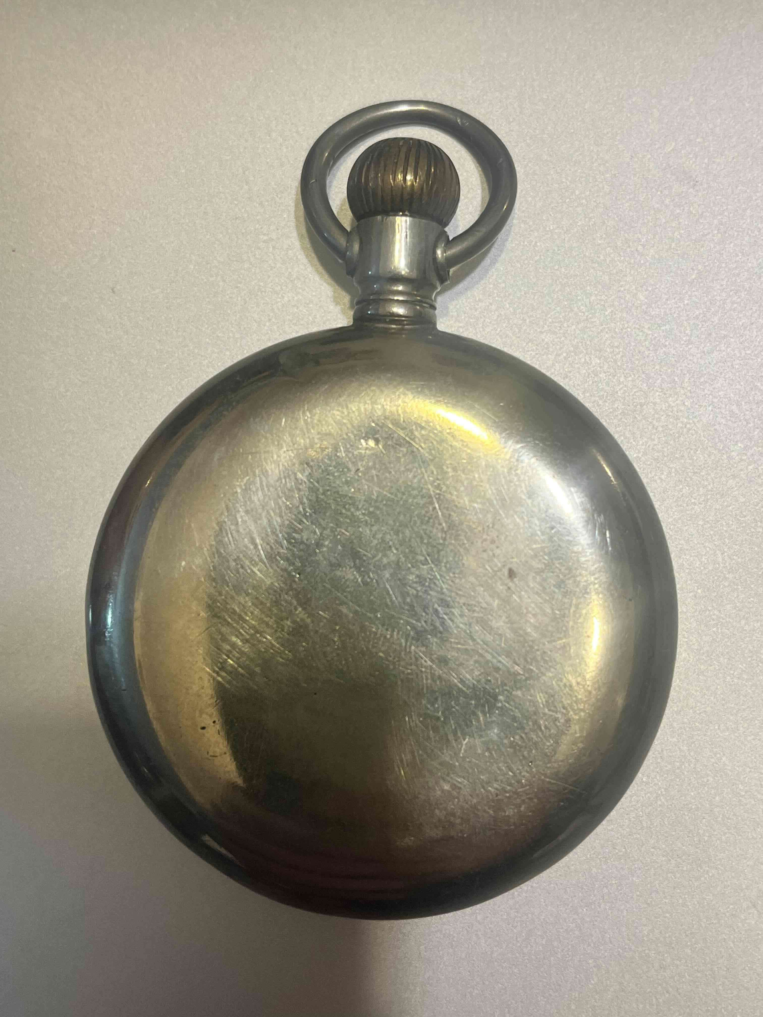 Reloj de bolsillo antiguo Omega - miniatura 2