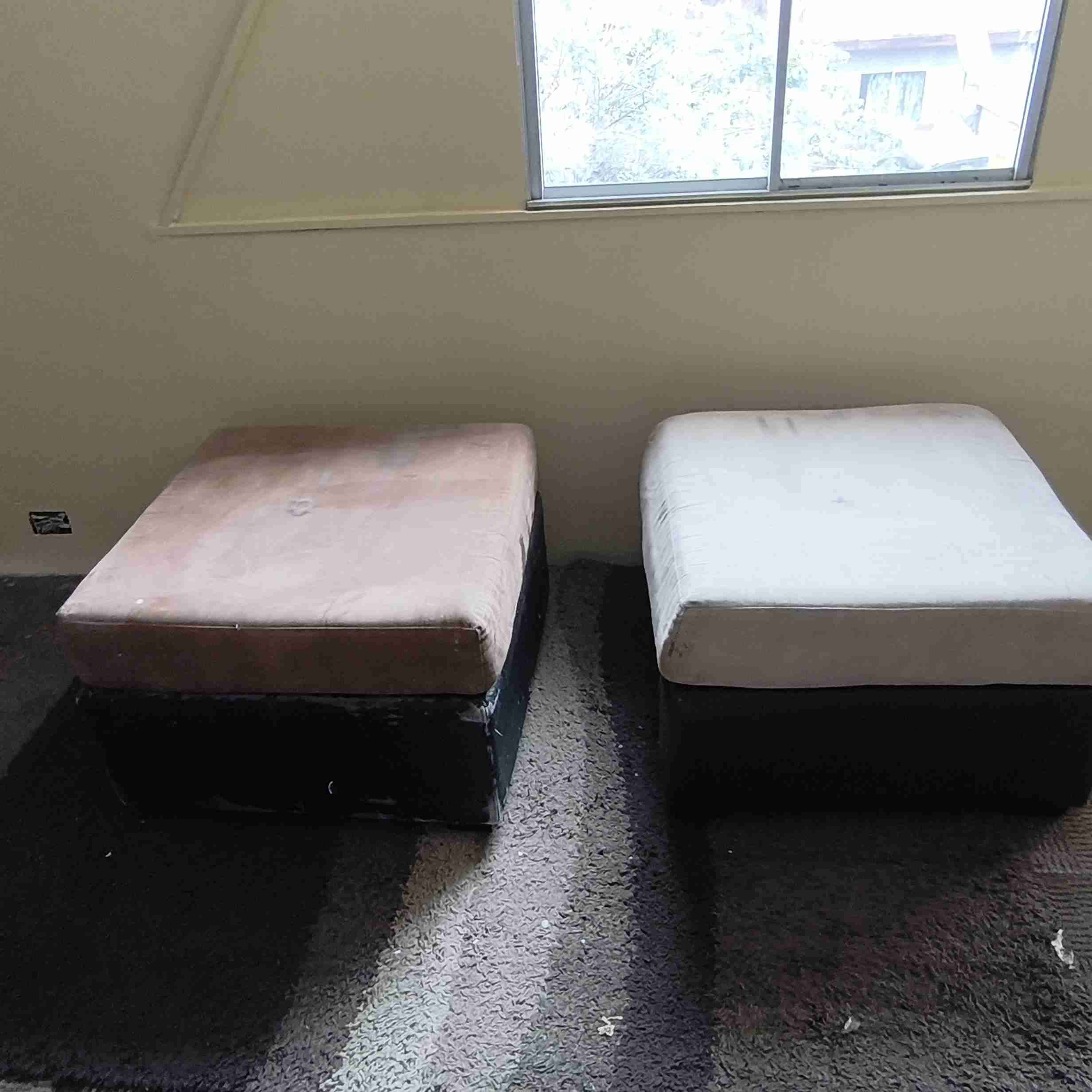 Pufs cuadrados de tela - miniatura 1