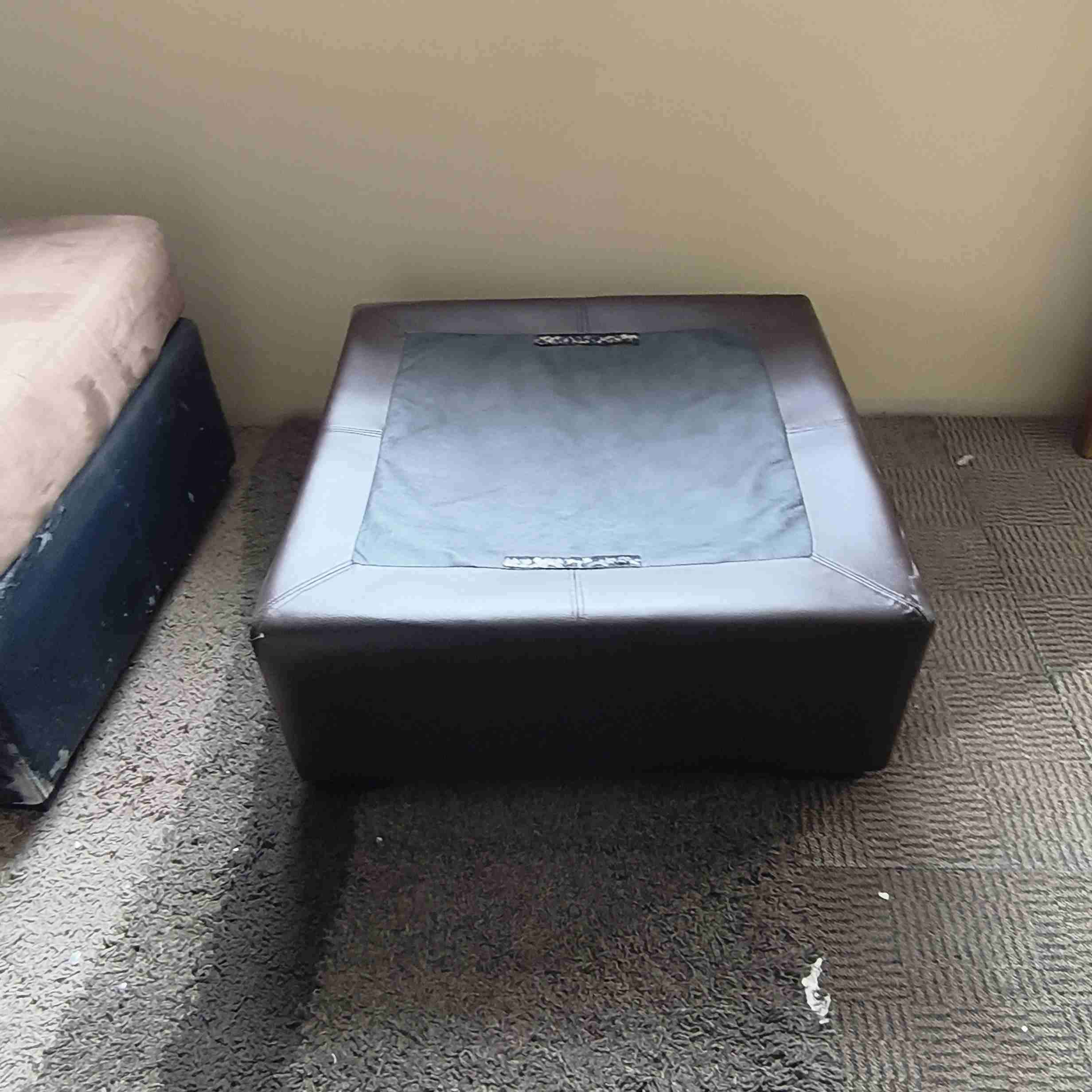 Pufs cuadrados de tela - miniatura 4