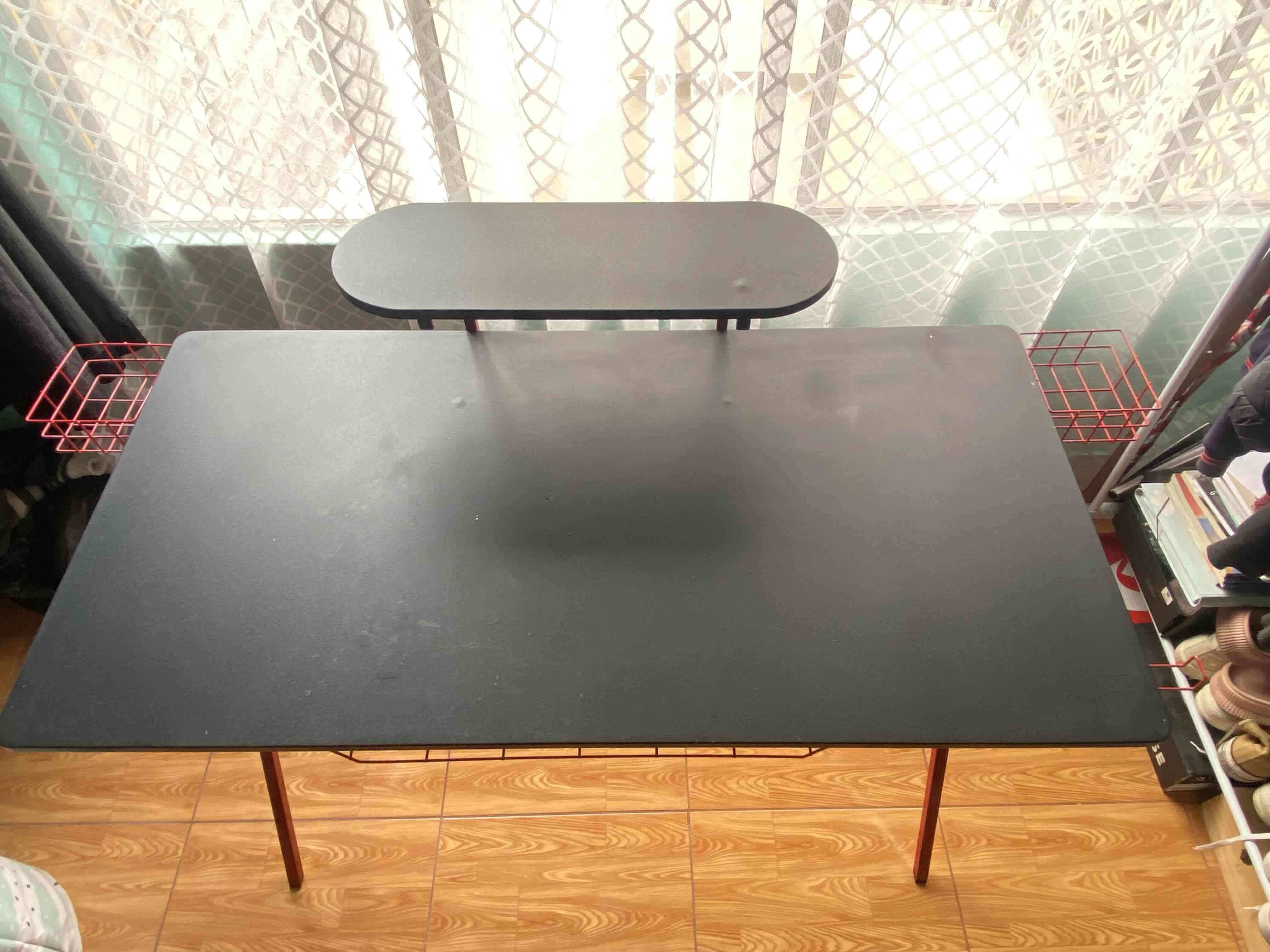 Escritorio gamer con soporte. - miniatura 2