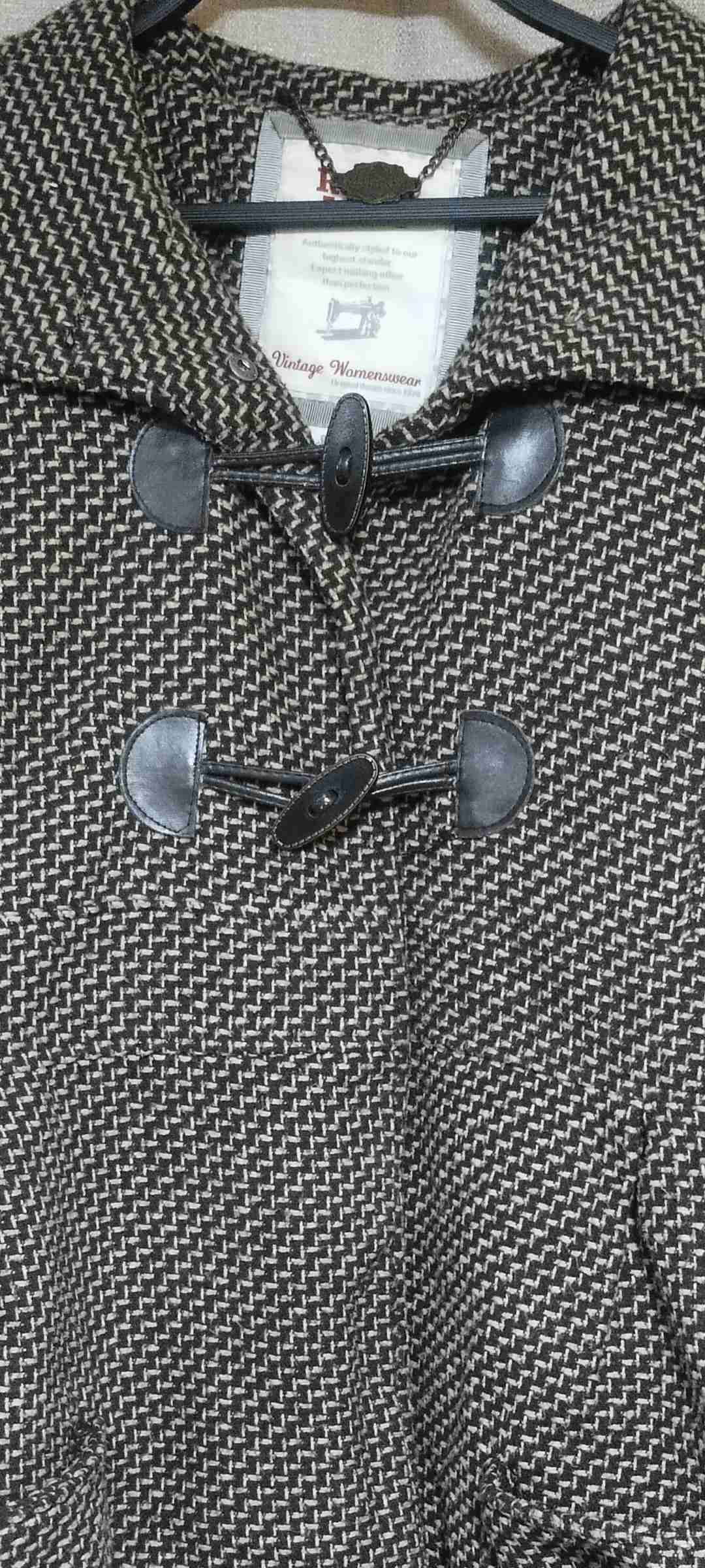 Abrigo de lanilla café con beige - miniatura 3