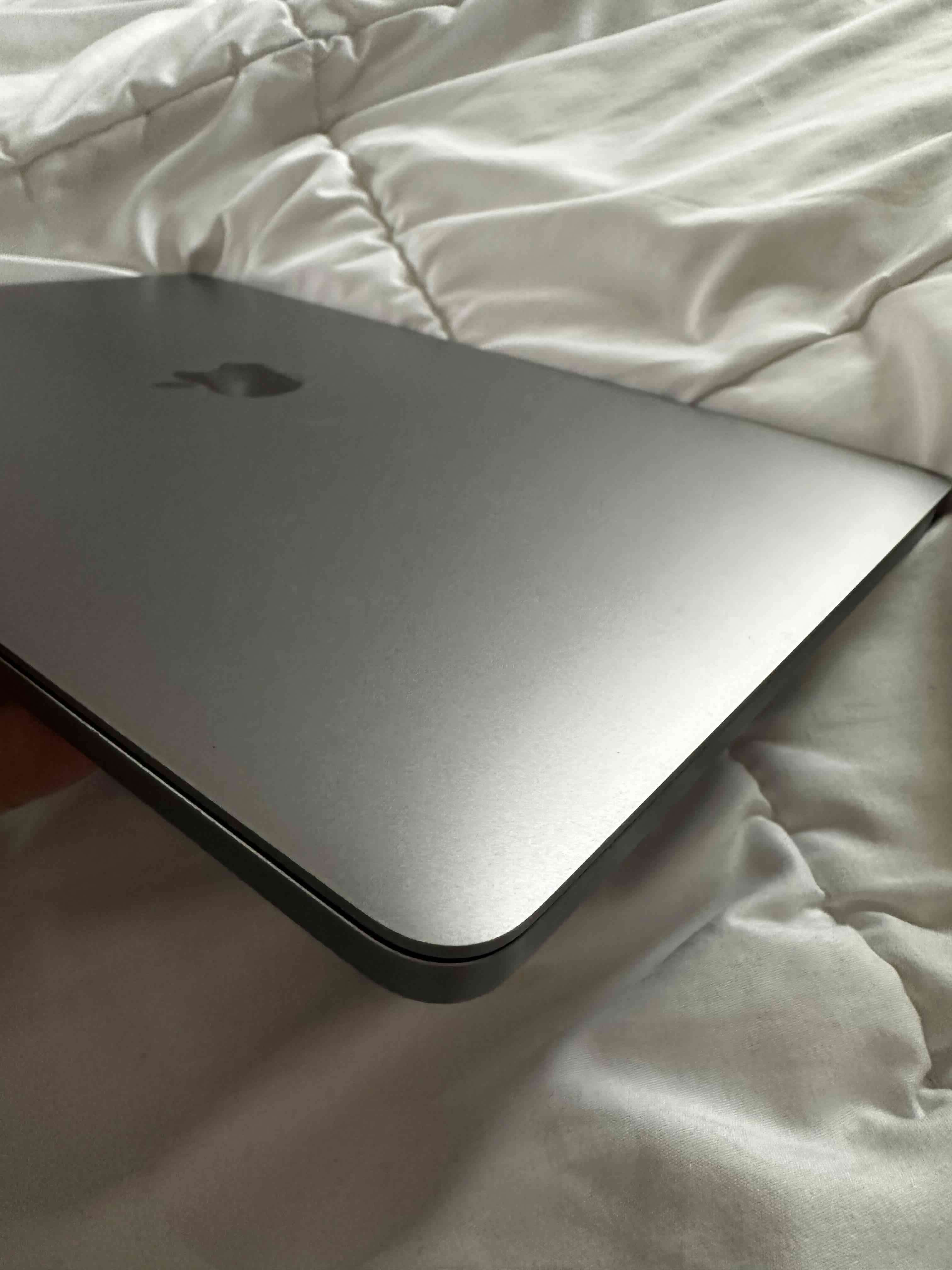 MacBook Pro M1 - miniatura 2