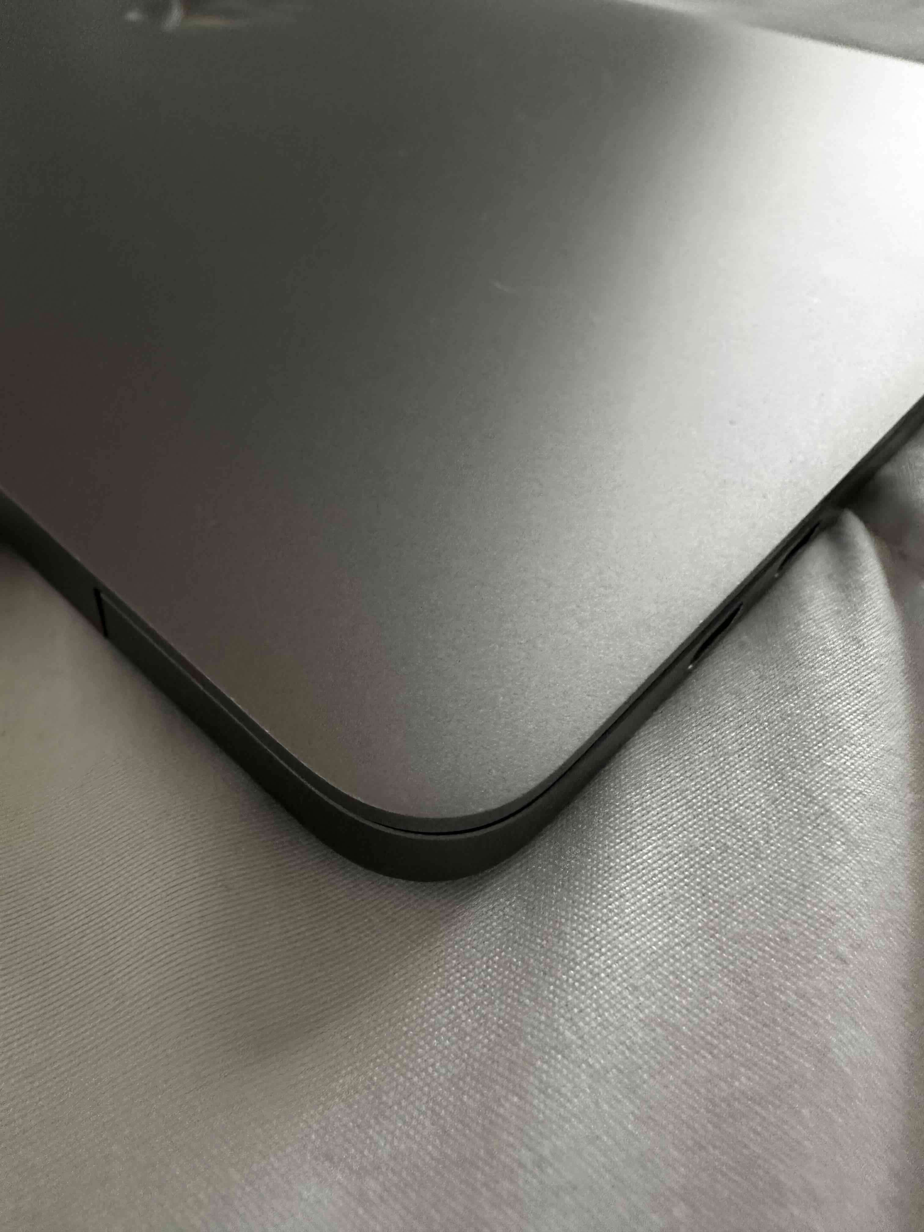 MacBook Pro M1 - miniatura 5