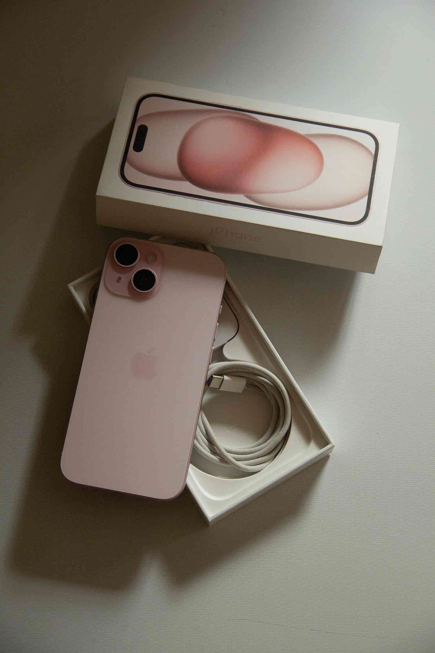 iPhone 15 de 256 GB - miniatura 1