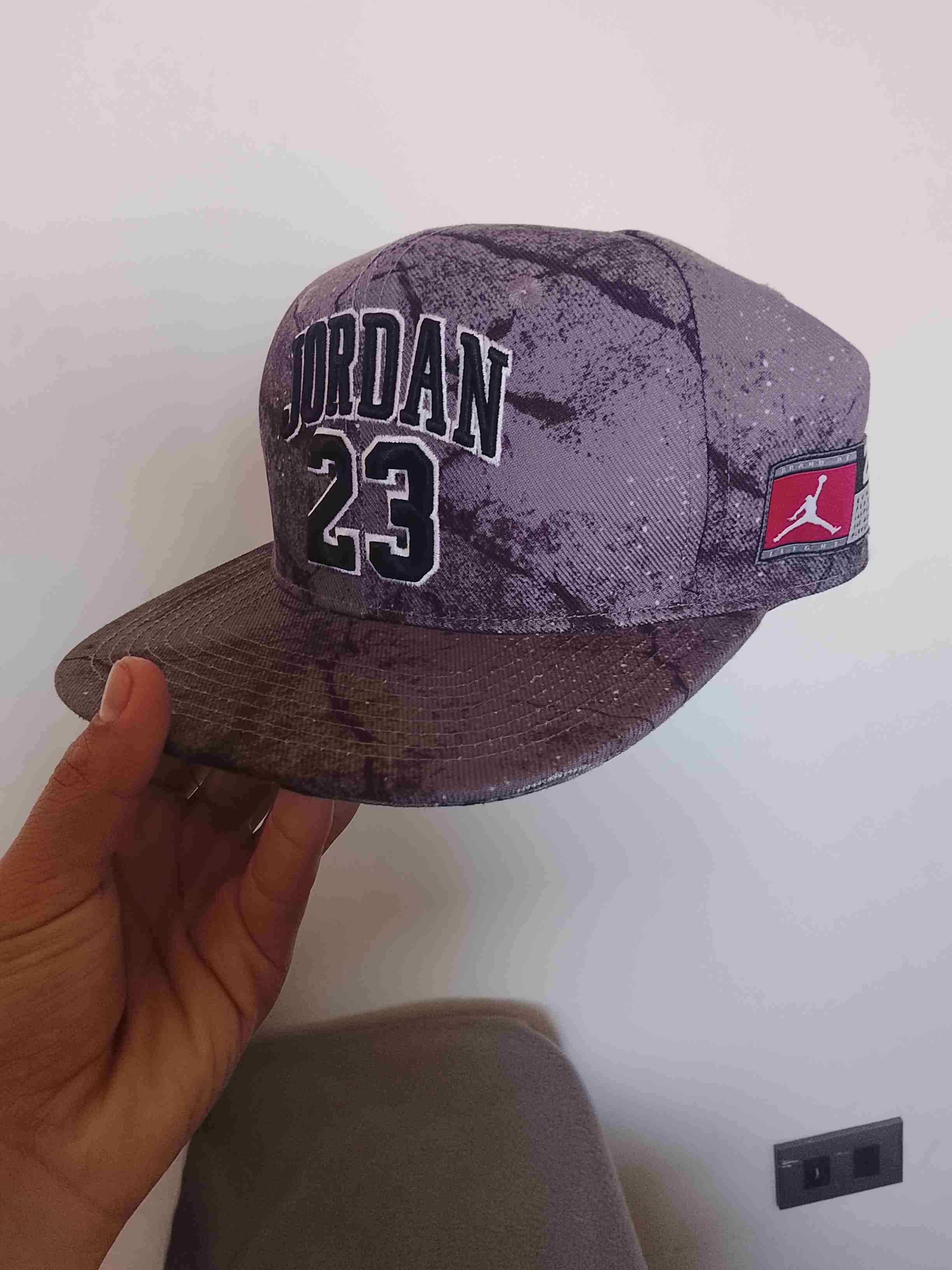 Gorra jordan original de tienda - miniatura 1