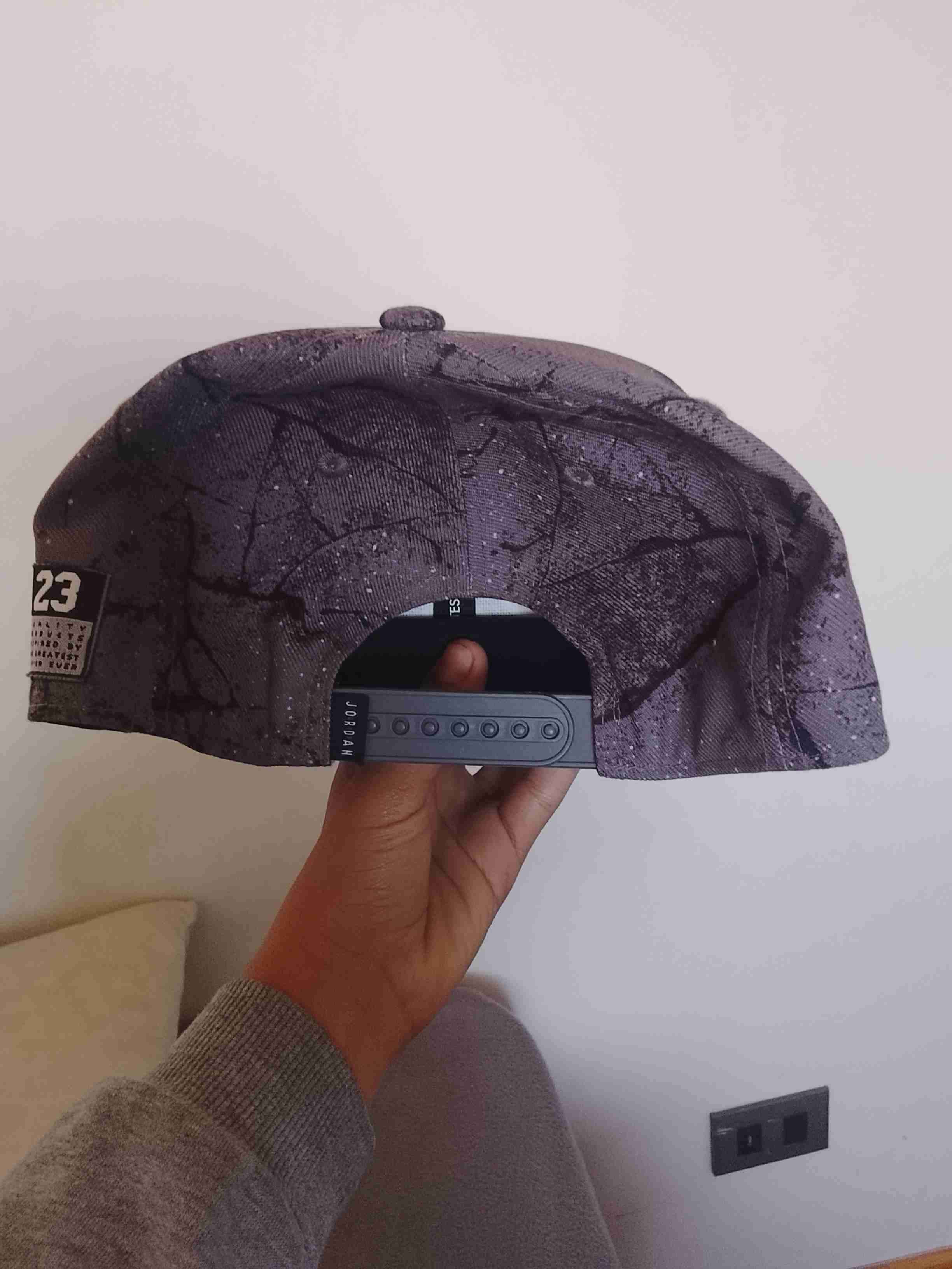 Gorra jordan original de tienda - miniatura 2