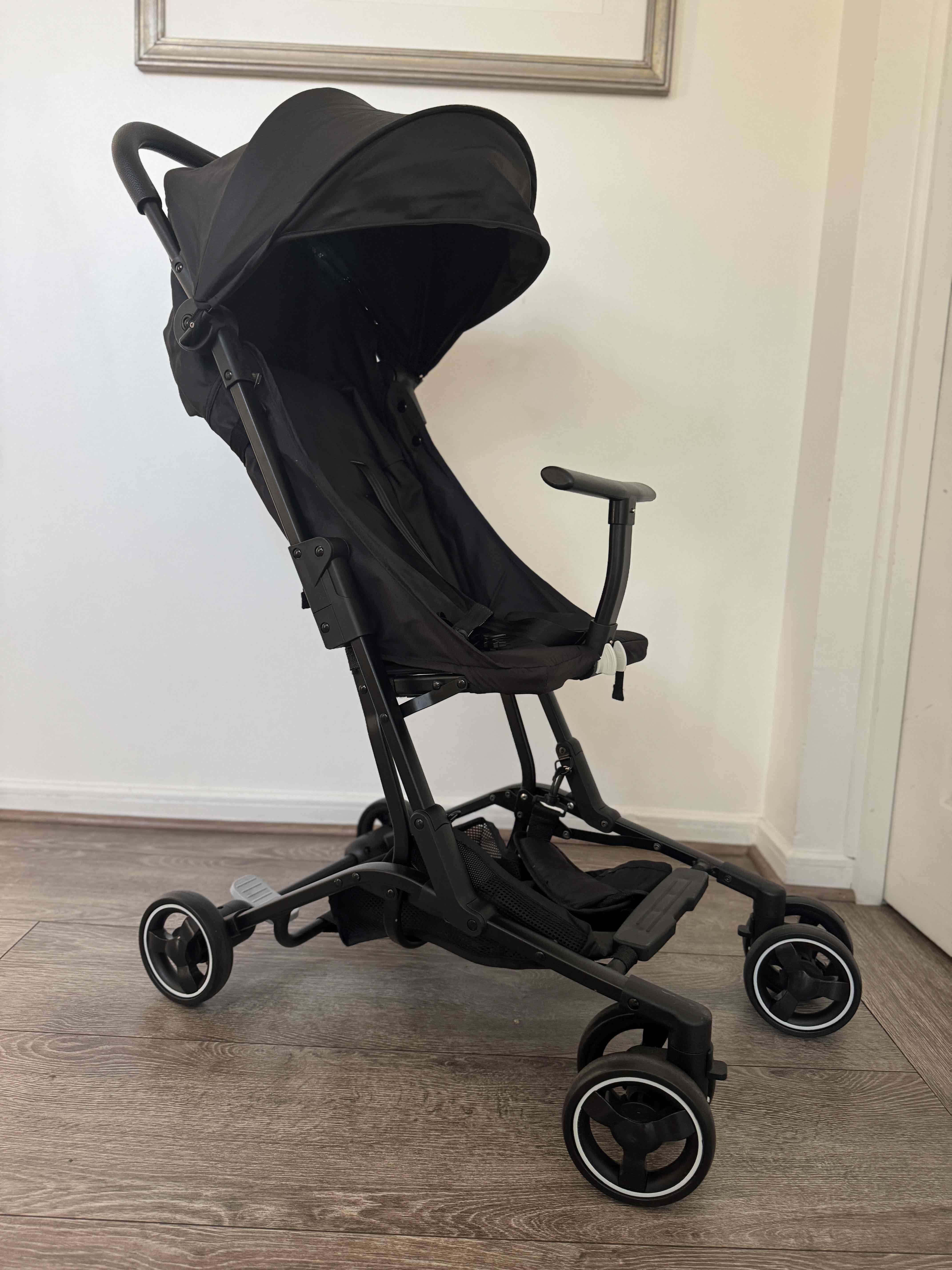 Coche ultracompacto plegable negro (coche cabina). - miniatura 2