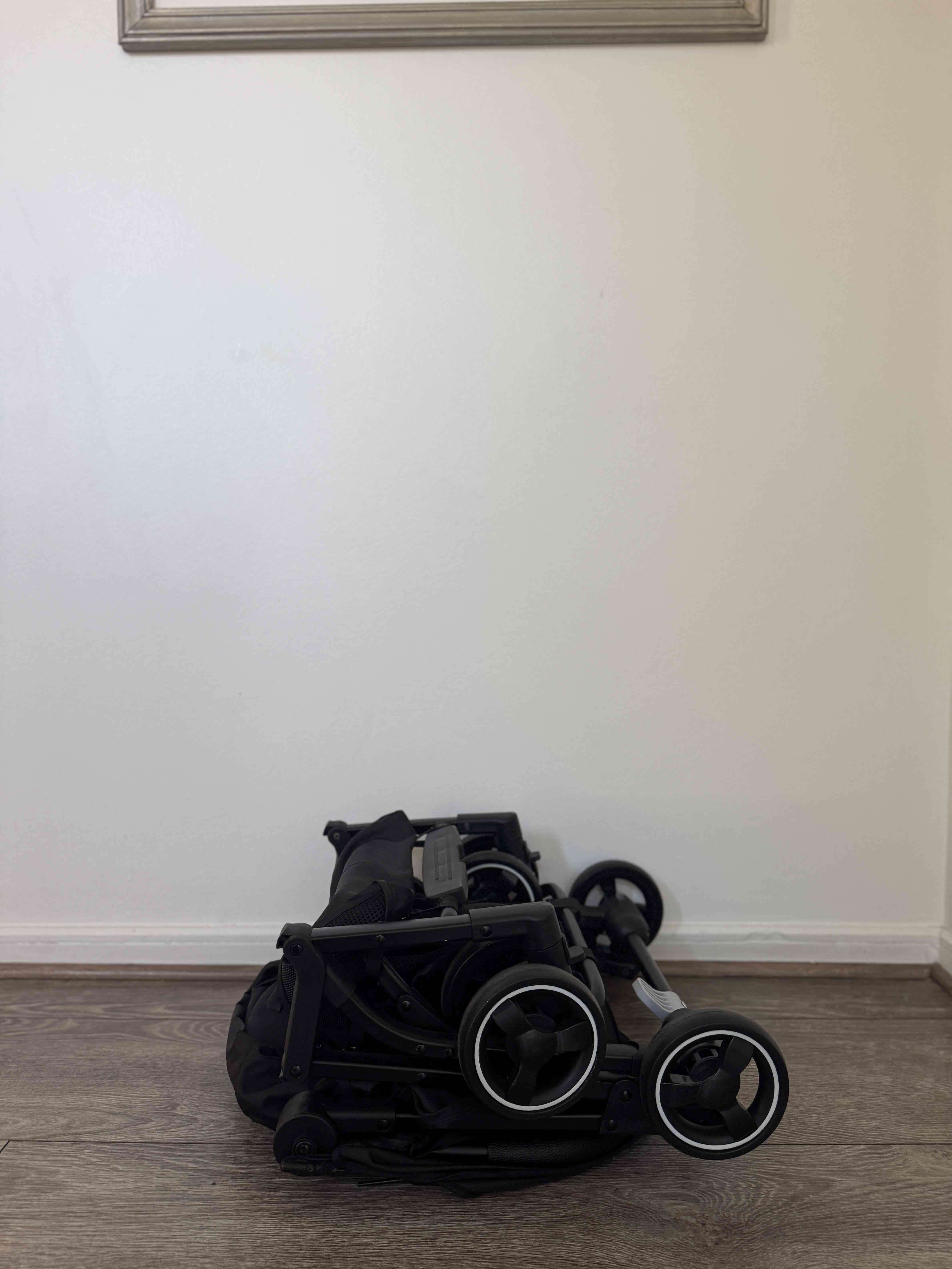 Coche ultracompacto plegable negro (coche cabina). - miniatura 5