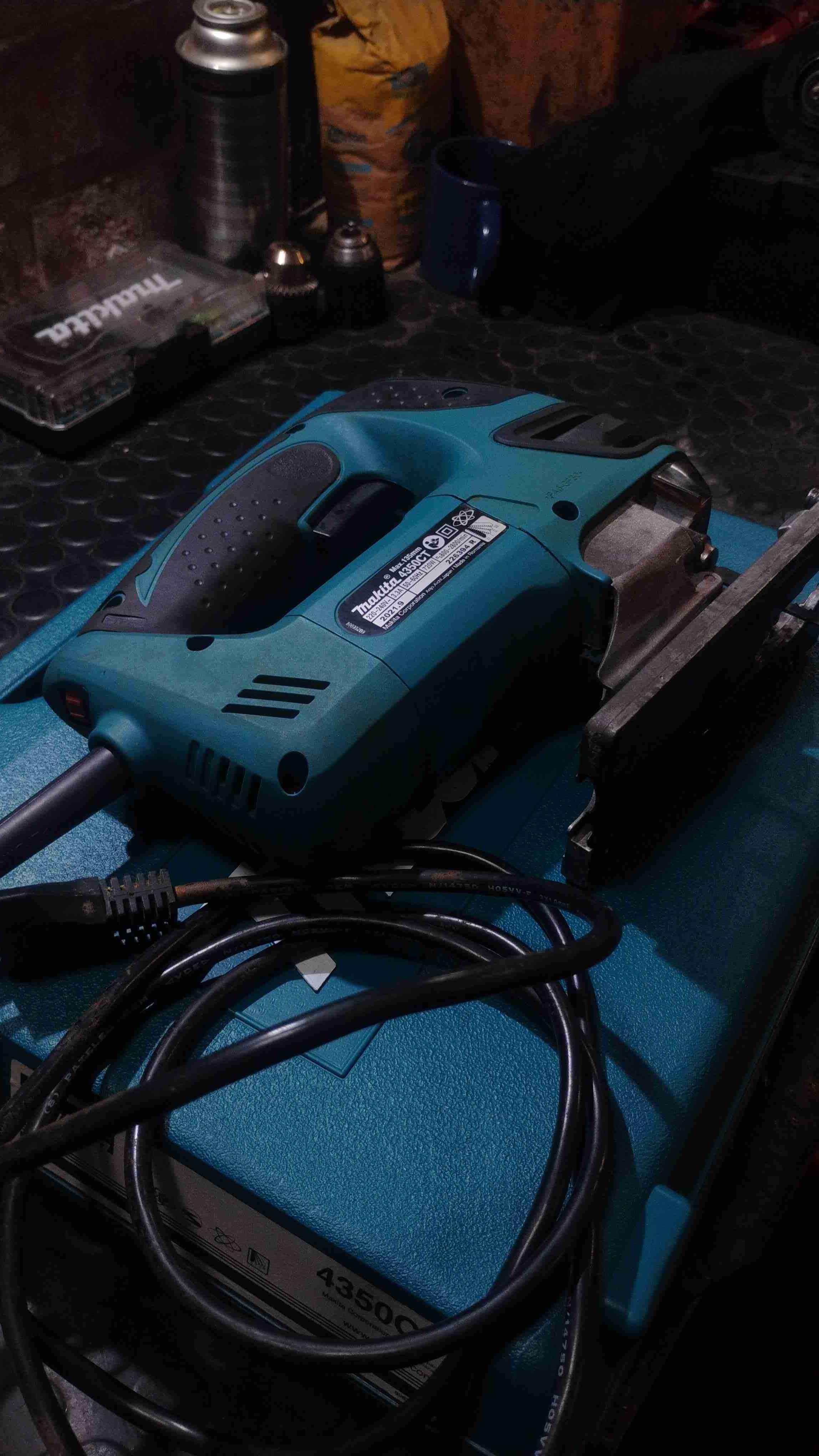 Sierra caladora Makita 4350CT con Maleta - miniatura 2